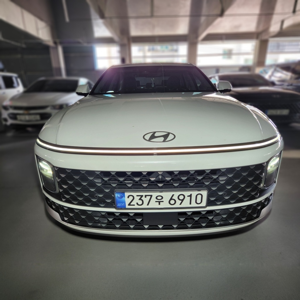 2024 Hyundai The All New Grandeur Hybrid (GN7) Exclusive — photograph 1 of 1