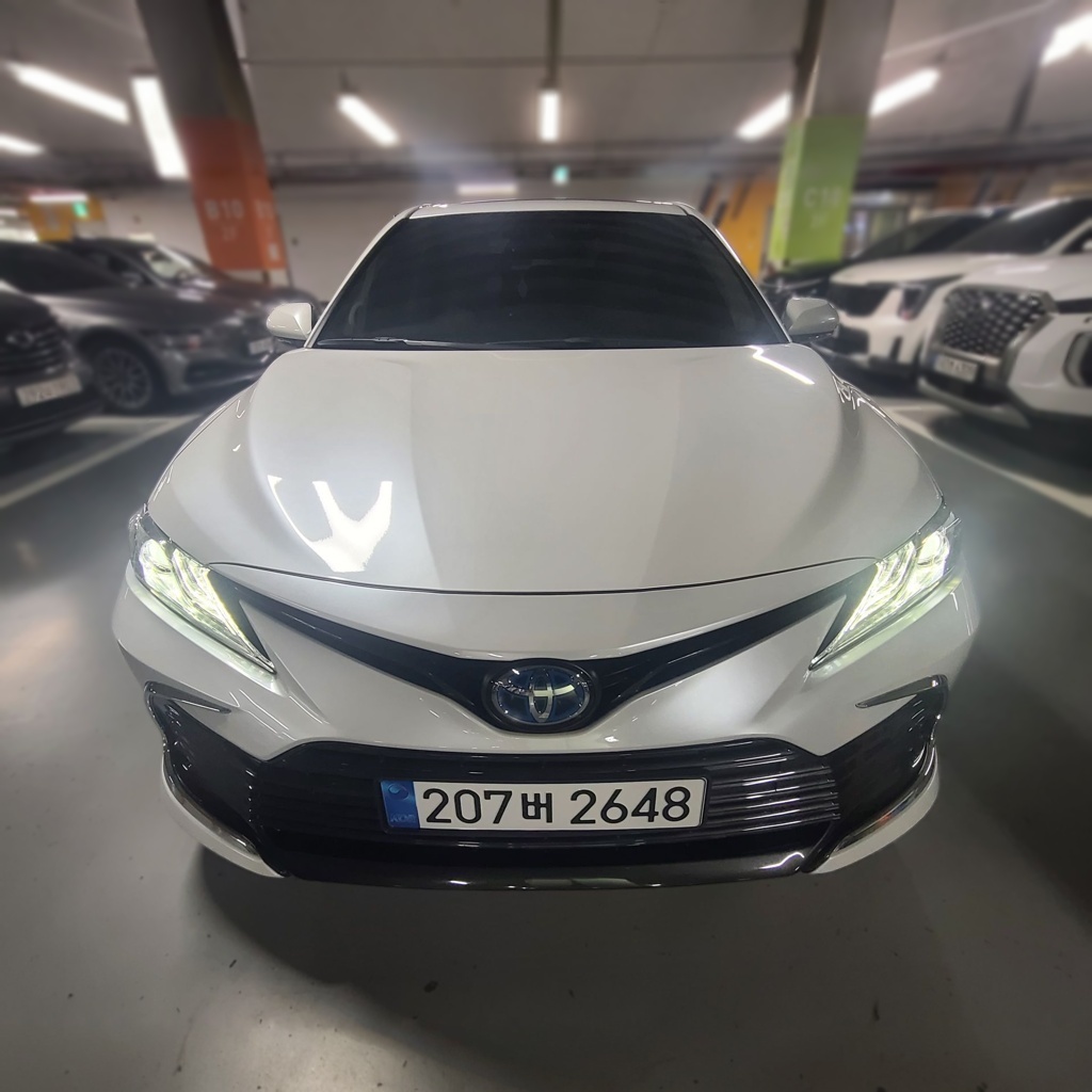 2024 Toyota CAMRY (XV70) 2.5 XLE Hybrid — photograph 1 of 1