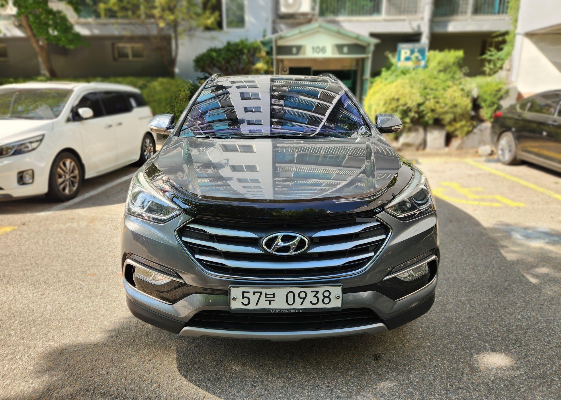 2016 Hyundai SANTA FE THE PRIME DIESEL 2.0 2WD Premium (5 Seater) — Korean import available from KcarDeals