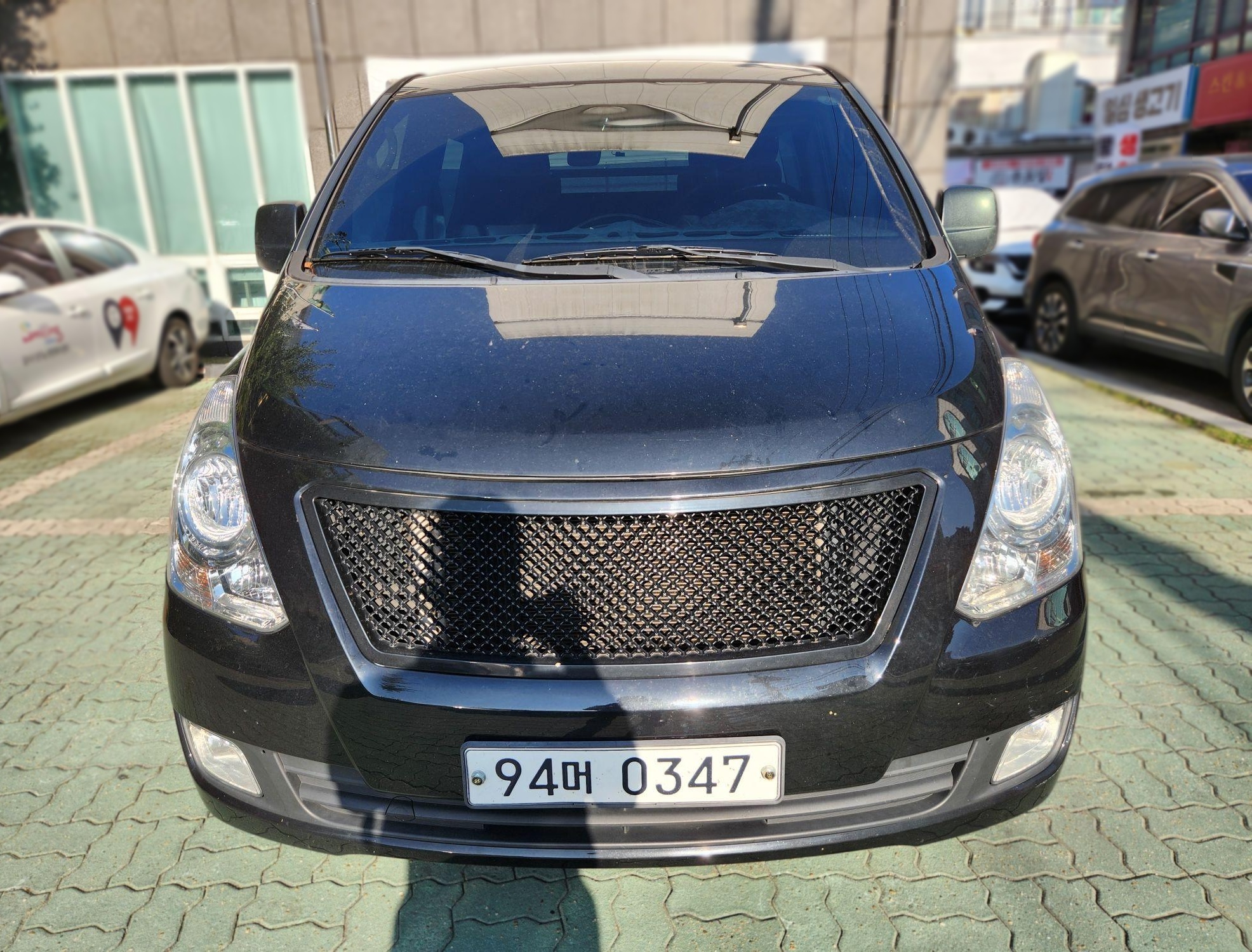 2018 Hyundai Grand Starex 5-seater Van Modern — Korean import available from KcarDeals