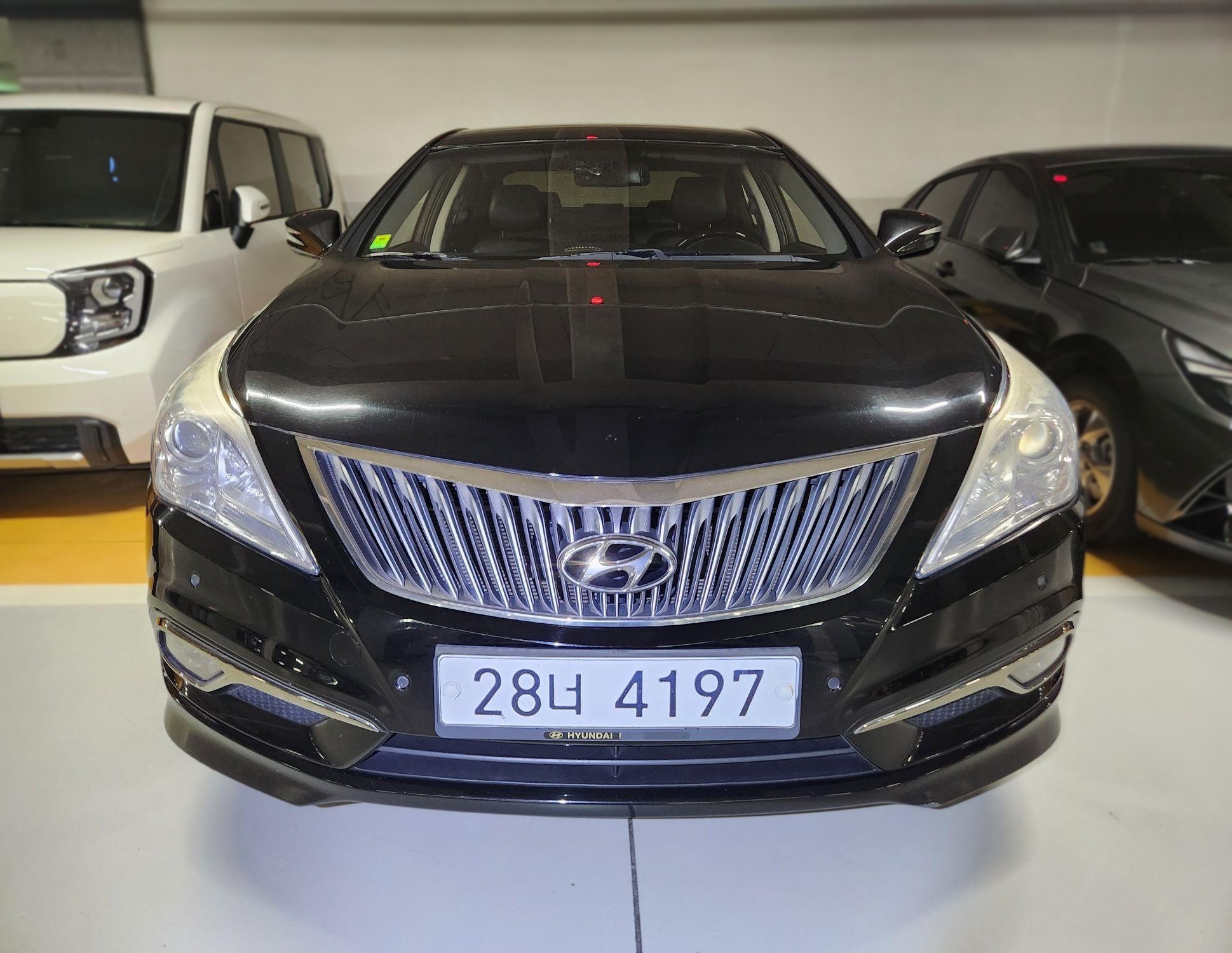 2015 Hyundai GRANDEUR HG HG300 Premium — Korean import available from KcarDeals