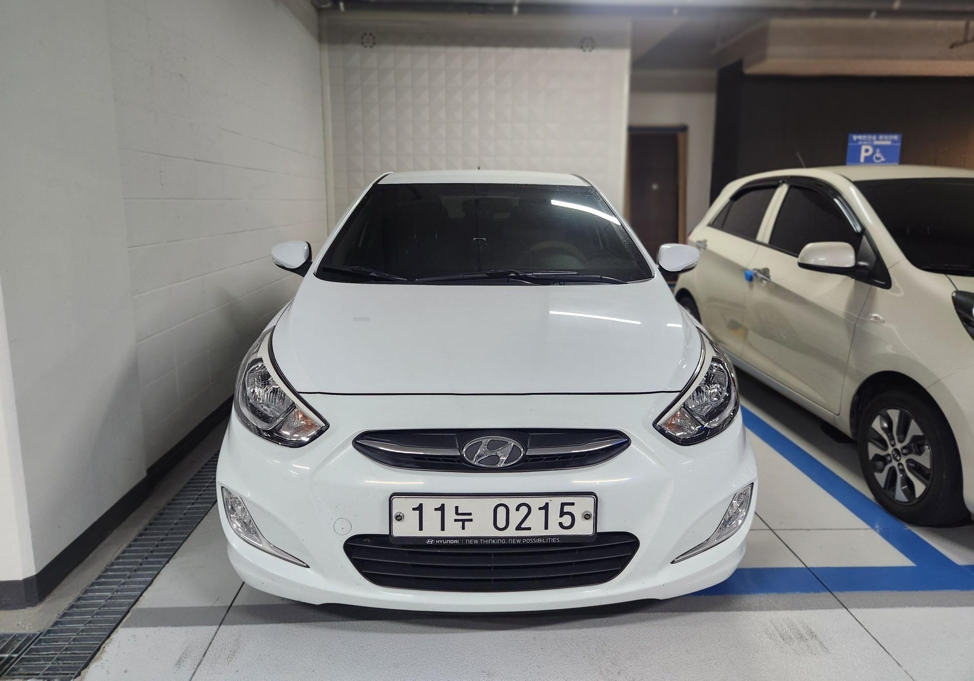 2017 Hyundai Accent (New) 1.4 VVT Modern — Korean import available from KcarDeals