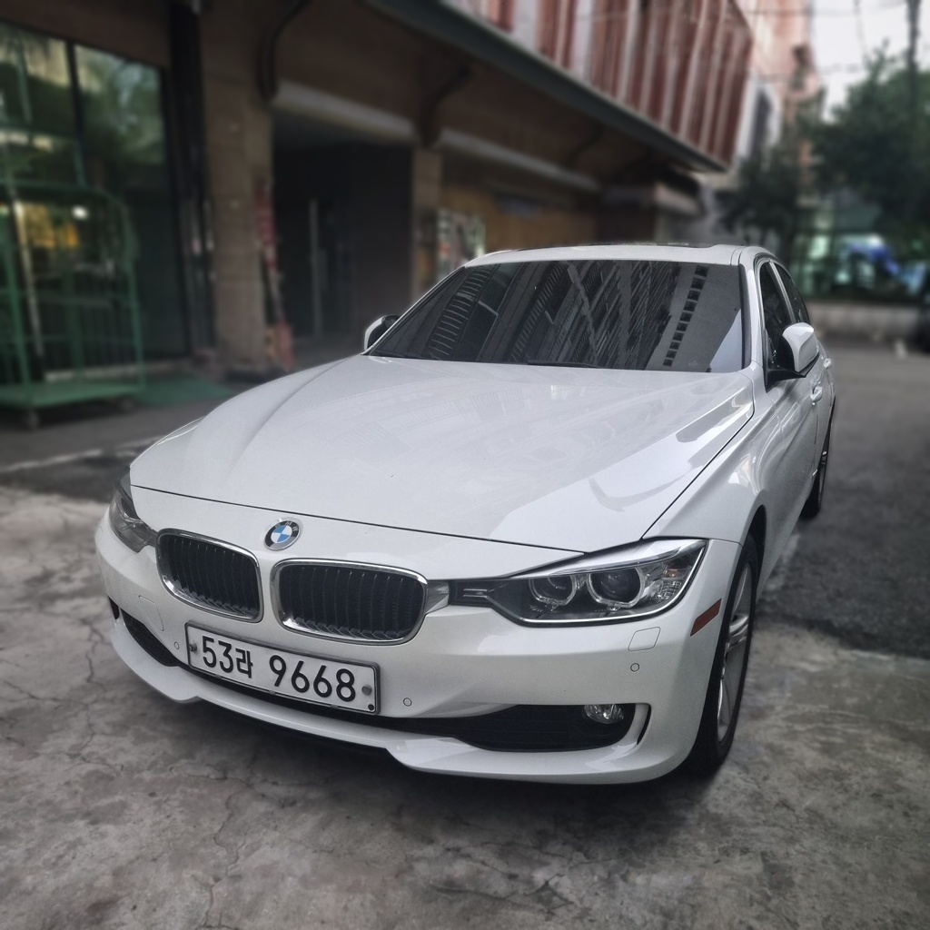2013 BMW 3 SERIES (F30) 320d F30