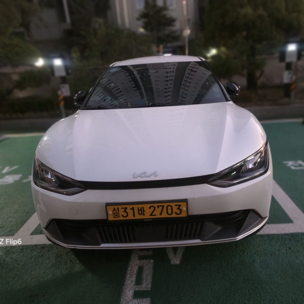 2022 Kia EV6 Long Range AWD Light — photograph 1 of 1