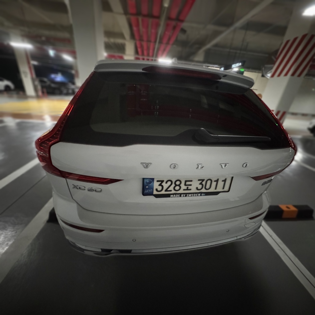 2022 Volvo XC60 2 Generation B5 INSCRIPTION — photograph 1 of 1