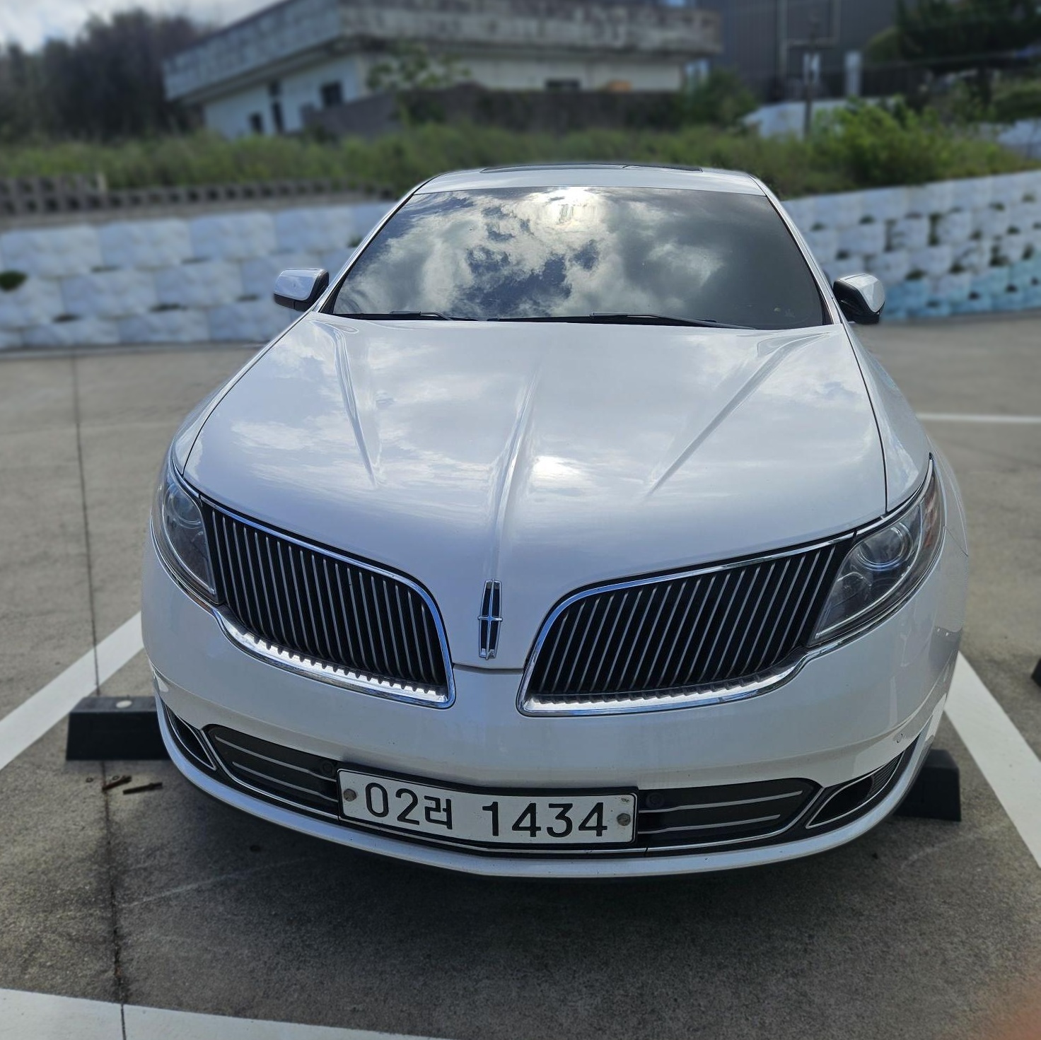 2015 Lincoln New MKS 3.5 AWD — Korean import available from KcarDeals