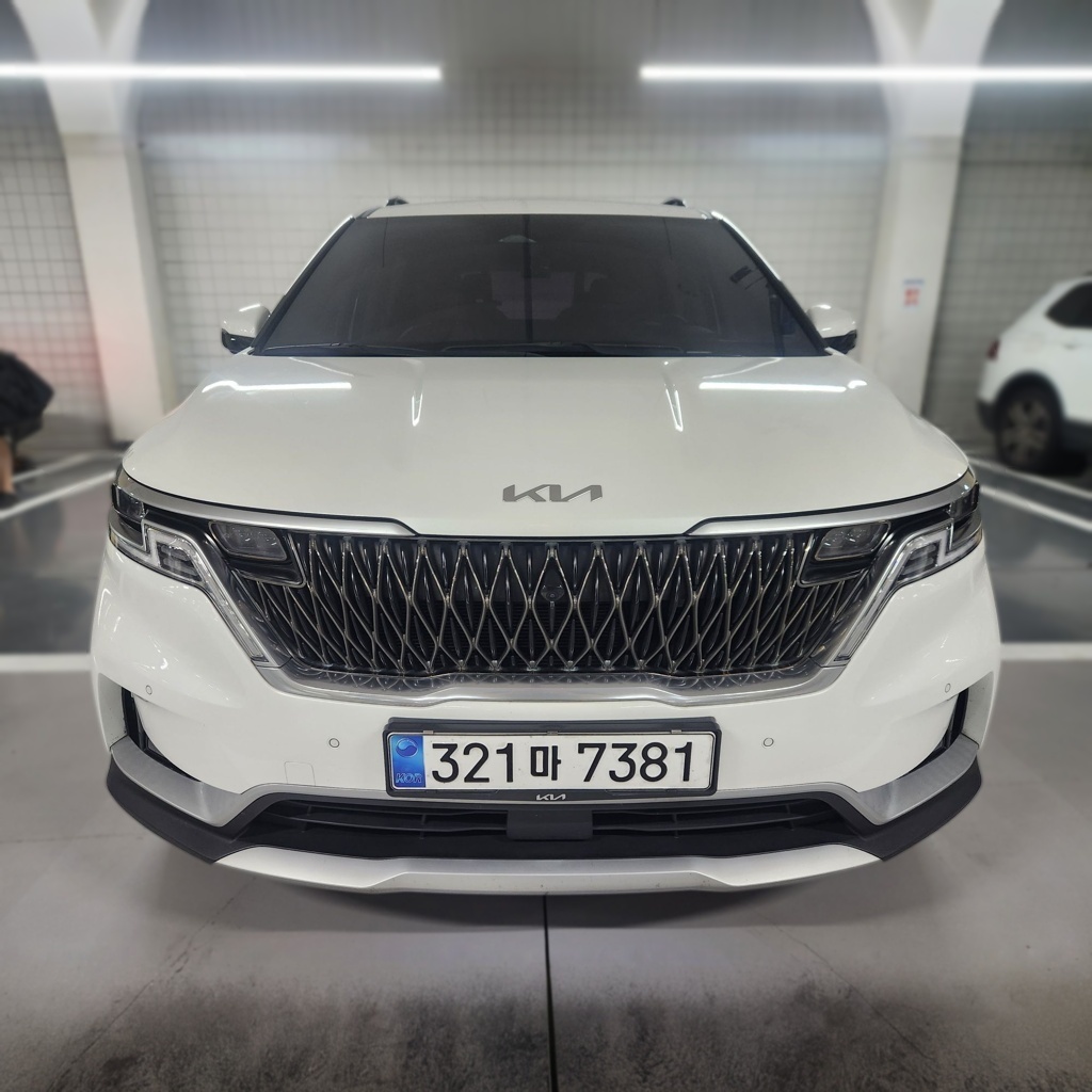 2021 Kia CARNIVAL 4 Generation Diesel 9-seater Prestige — photograph 1 of 1