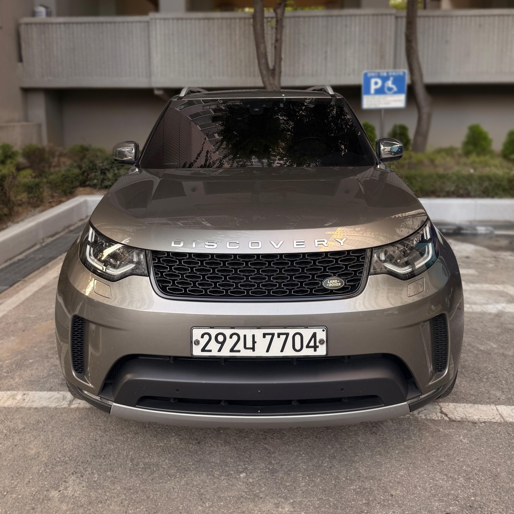 2018 Land Rover DISCOVERY 5 3.0 TD6 HSE LUXURY — Korean import available from KcarDeals