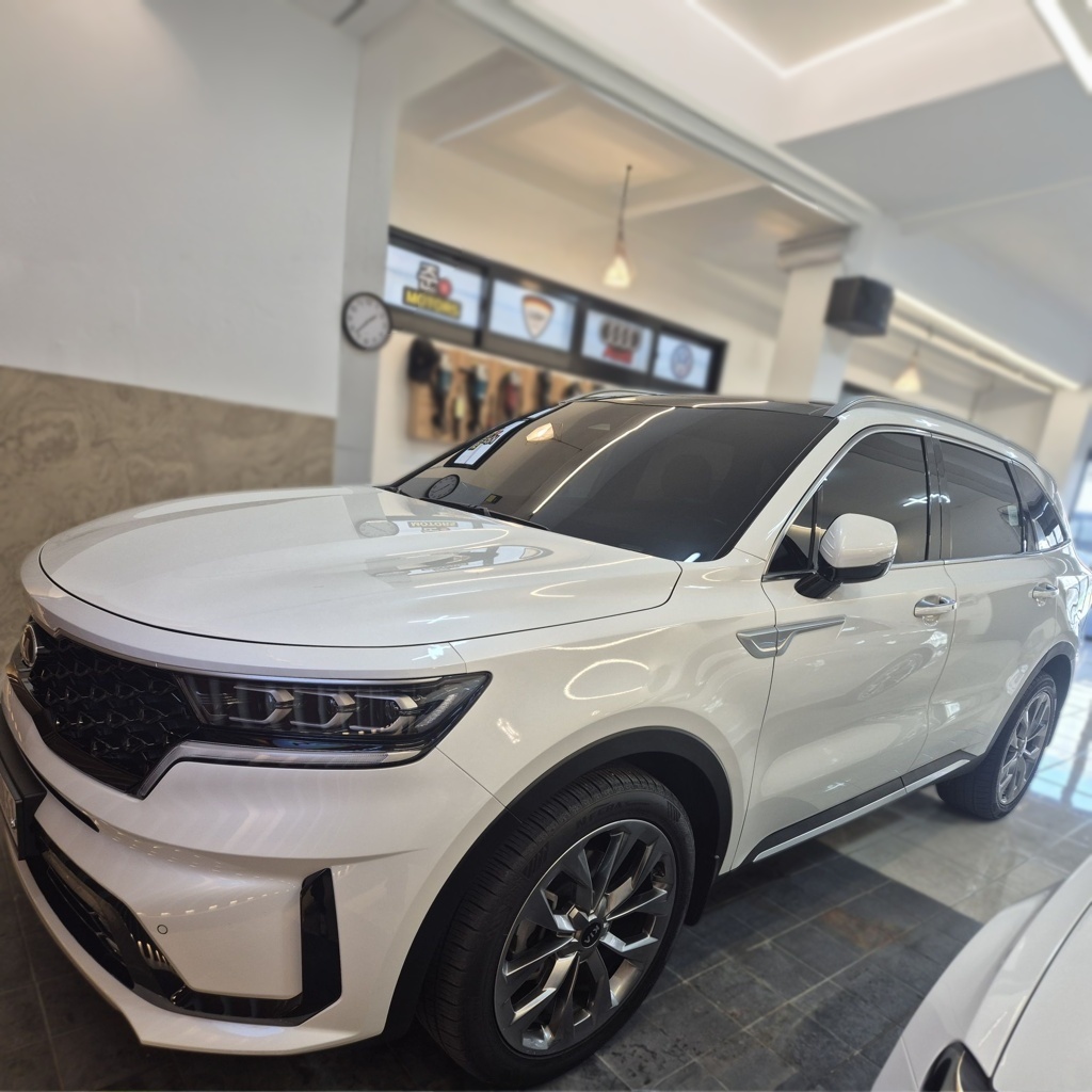 2021 Kia SORENTO 4 Generation (MQ4) DIESEL 2.2 4WD Prestige — photograph 1 of 1