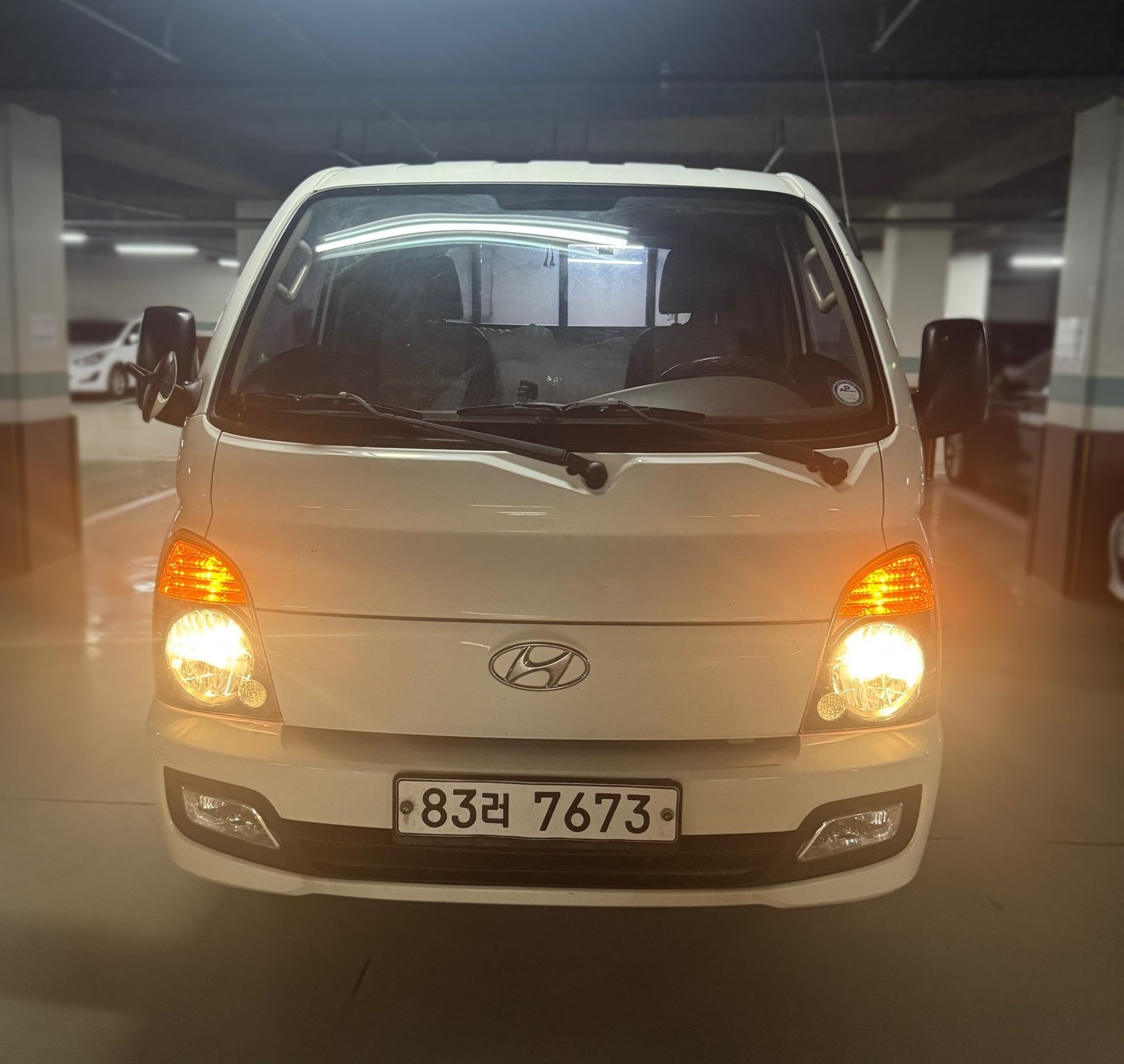 2017 Hyundai PORTER II Cargo 17MY SUPER CAB Diesel EXTRA LONG WHEELBASE Automatic Style . — Korean import available from KcarDeals