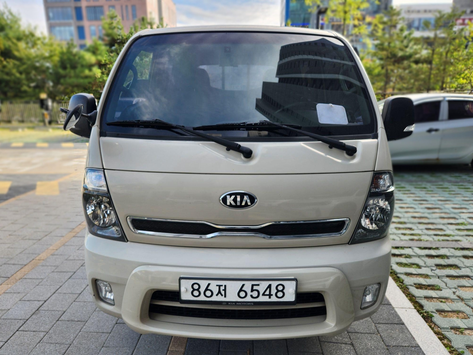 2019 Kia BONGO 1 ton D 19MY Cargo EXTRA LONG WHEELBASE Double Cab Prestige DIESEL 2WD Automatic — Korean import available from KcarDeals