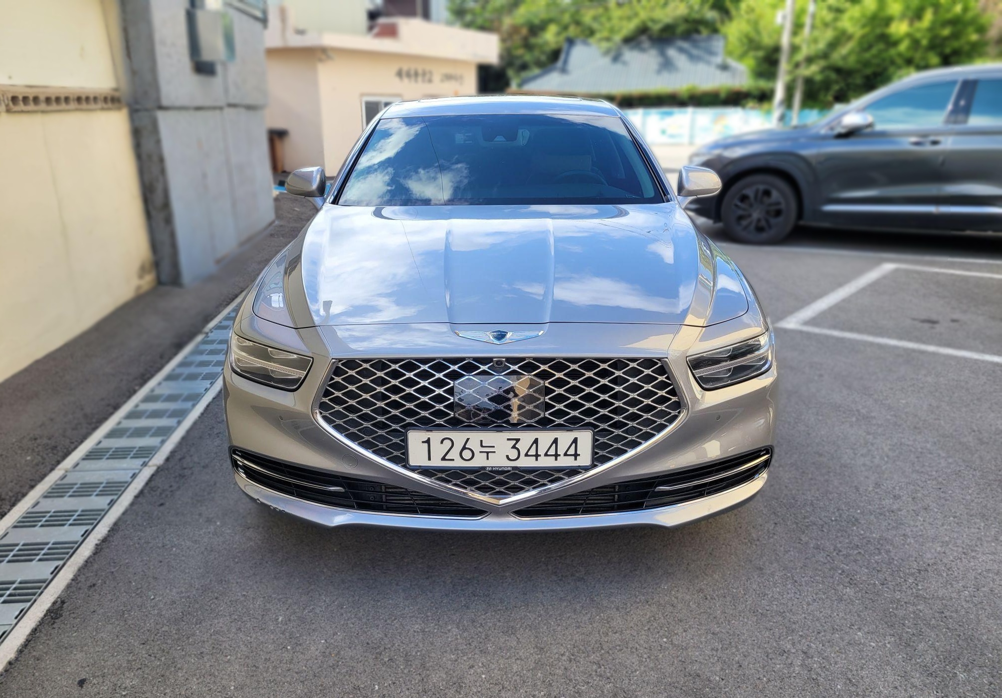 2019 Genesis G90 3.3 T AWD PREMIUM LUXURY — Korean import available from KcarDeals