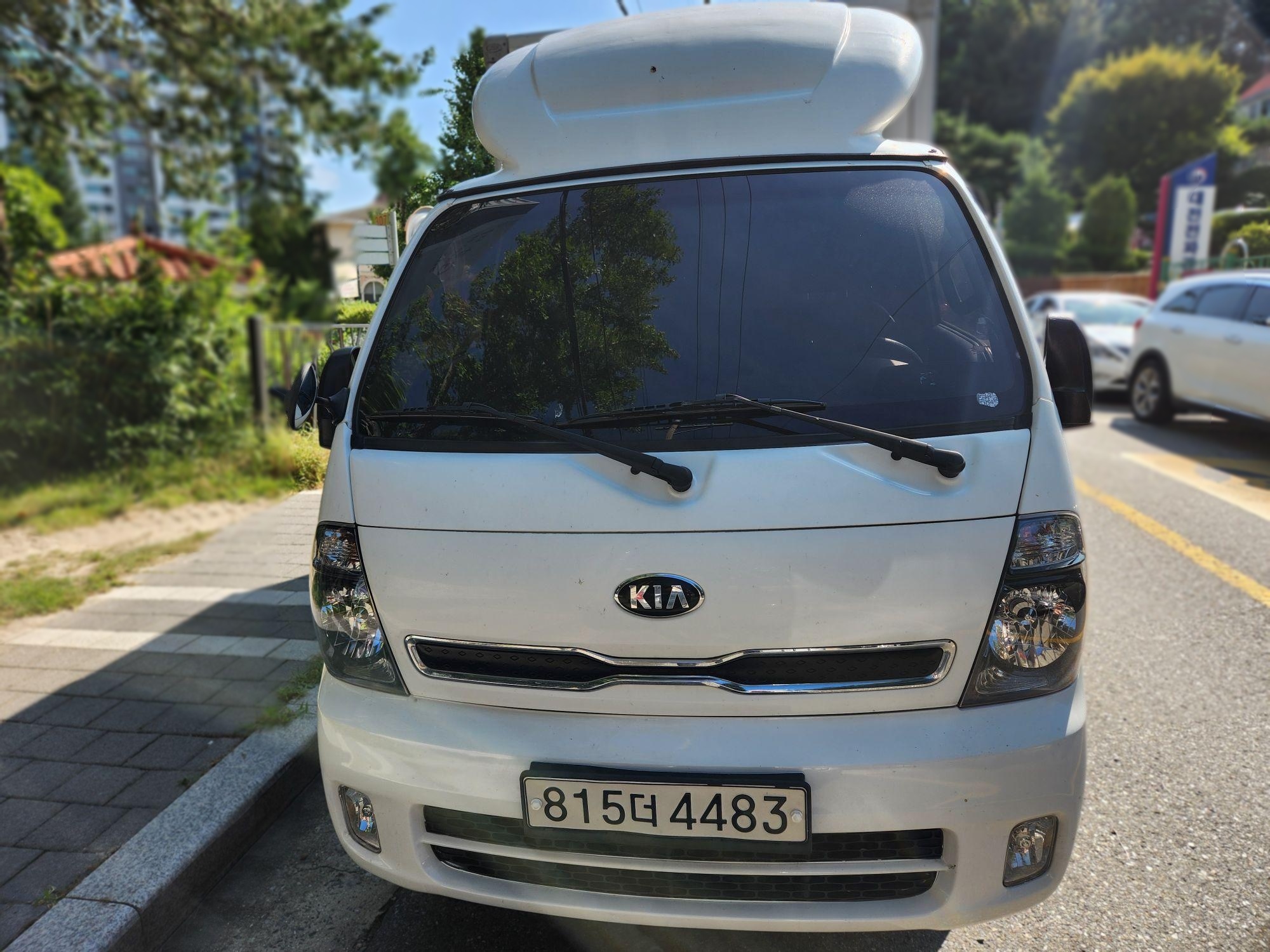 2018 Kia BONGO 1 ton B 17MY 18 Each Box Truck EXTRA LONG WHEELBASE King Cab Luxury DIESEL 2WD Automatic — Korean import available from KcarDeals