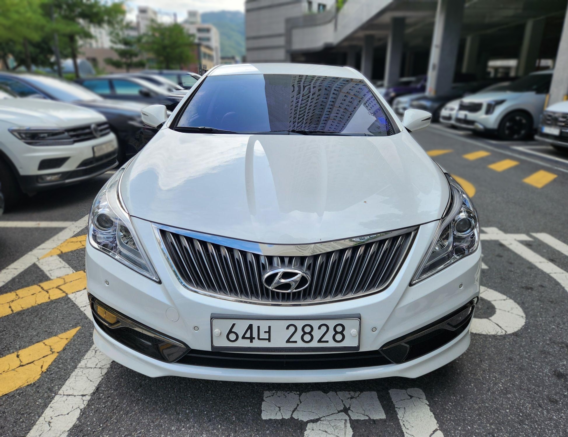2015 Hyundai GRANDEUR HG HG240 Modern — Korean import available from KcarDeals