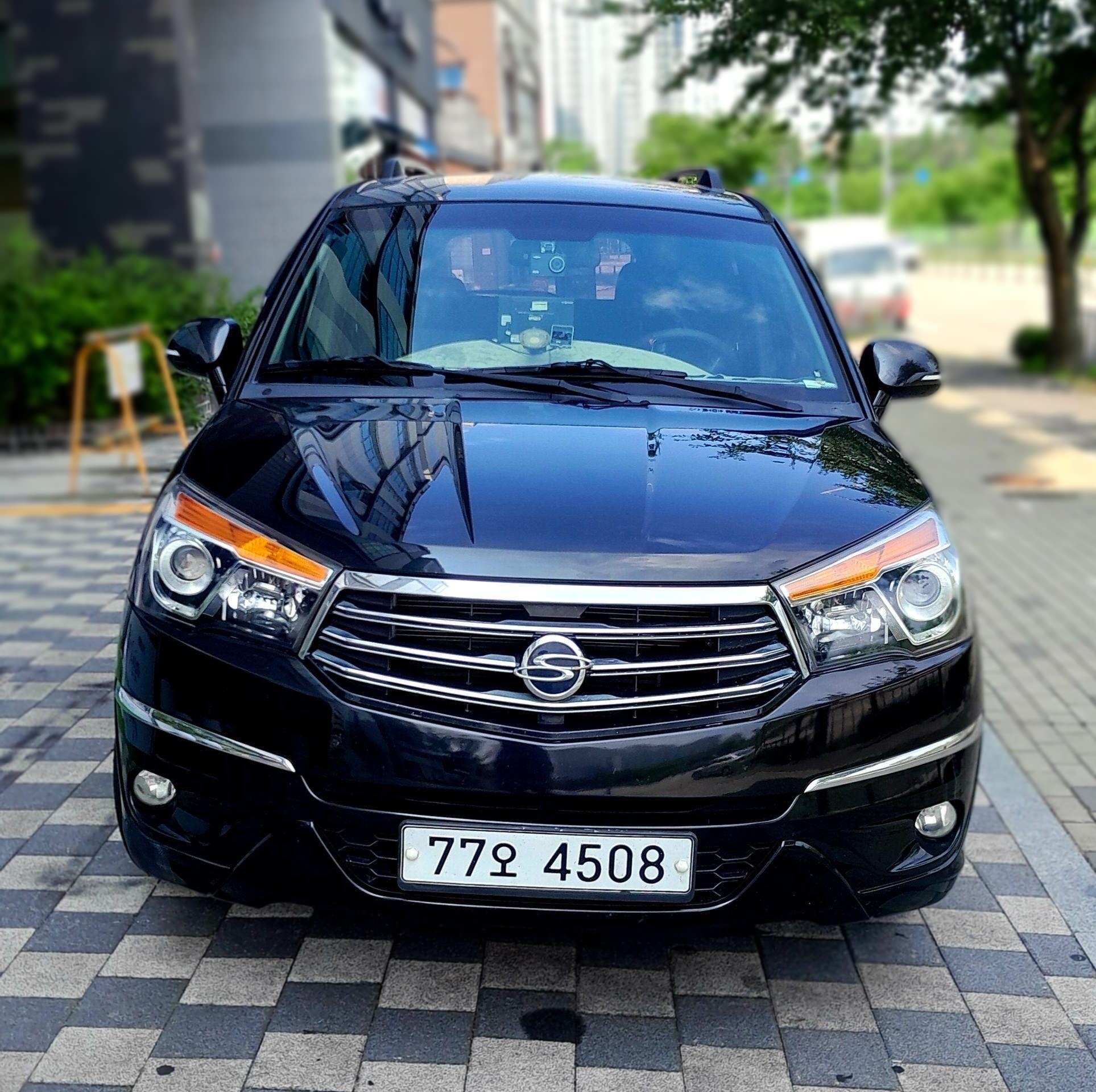 2014 KG Mobility (SsangYong) KORANDO Turismo 4WD GT 11-seater