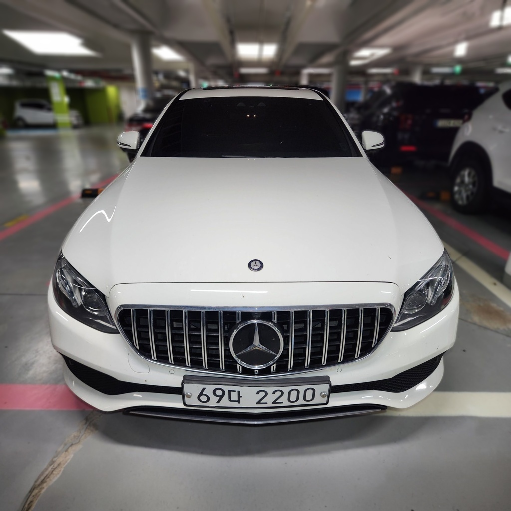 2017 Mercedes-Benz