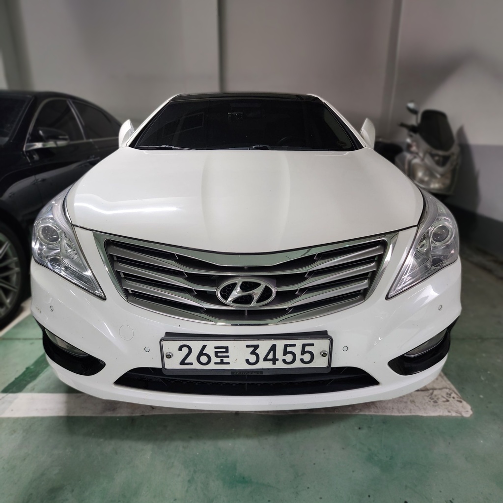 2011 Hyundai GRANDEUR HG HG240 Luxury