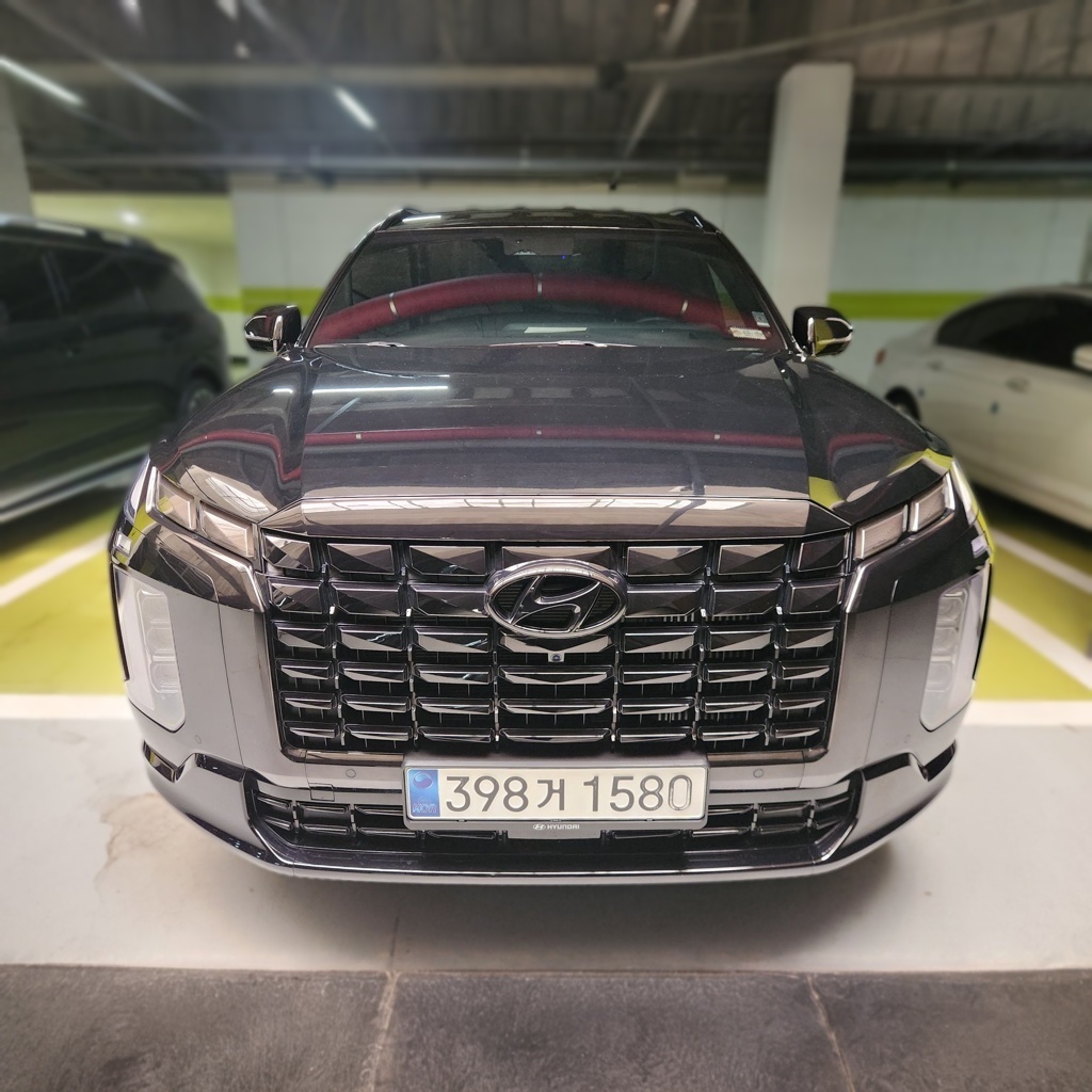 2024 Hyundai DIESEL 2.2 2WD Calligraphy (7 Seater) — photograph 1 of 1