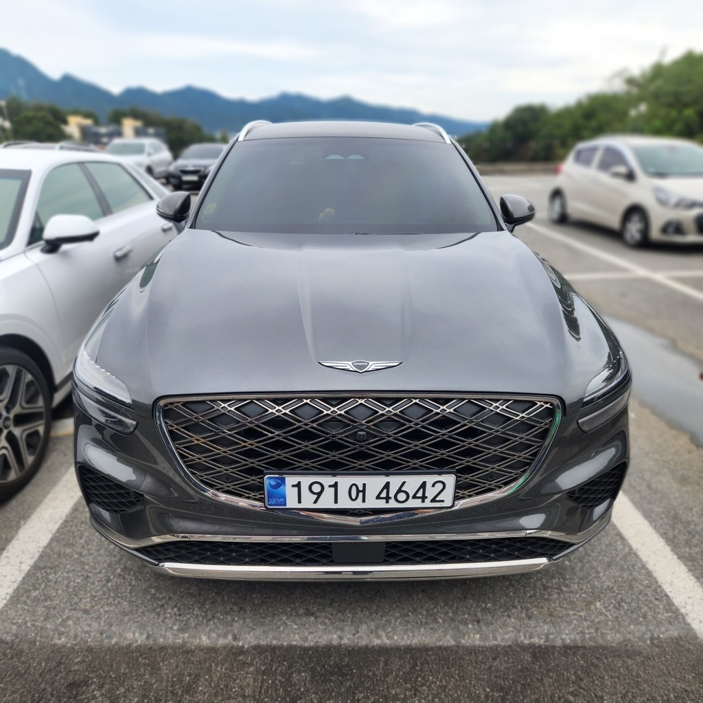 2026 GV70 FL 2.5T Gasoline AWD — photograph 1 of 1