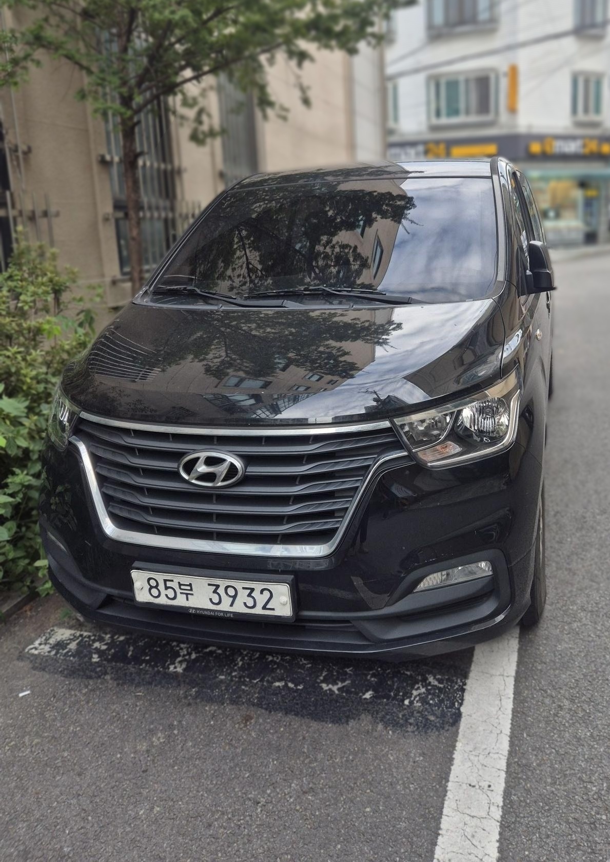 2020 Hyundai The New Grand Starex Van 5-seater Modern