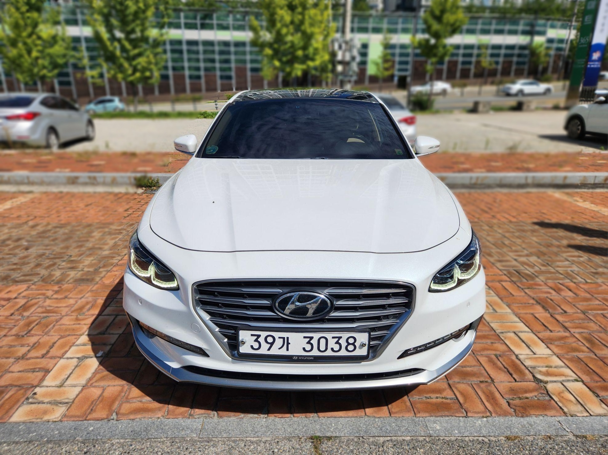 Hyundai Grandeur IG Hybrid