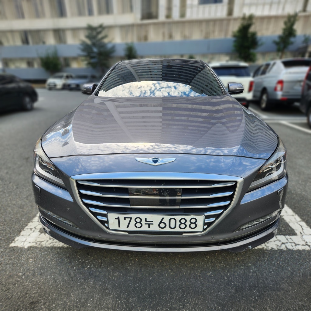 2016 Genesis DH 3.8 AWD Export — Korean import available from KcarDeals