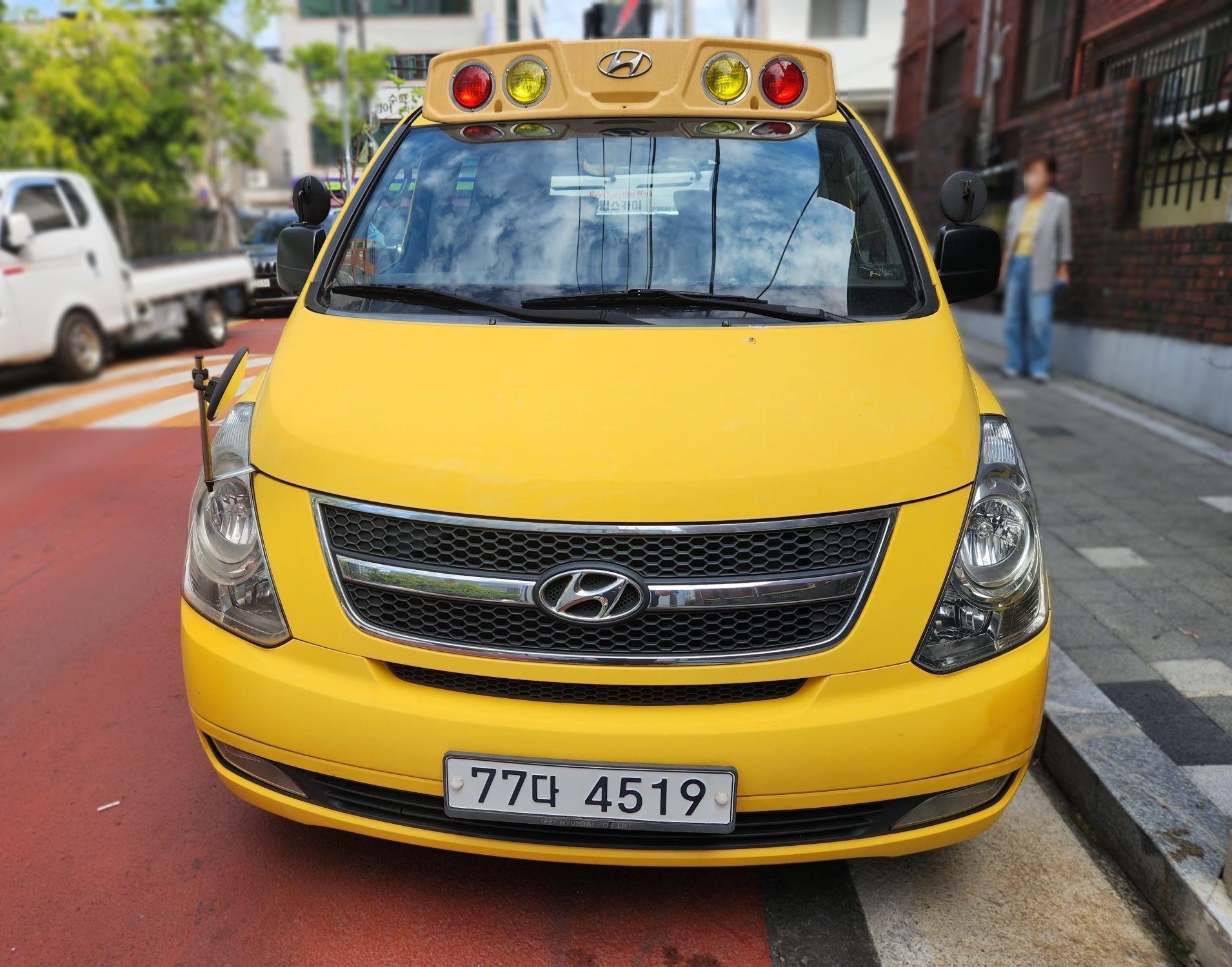Hyundai Grand Starex