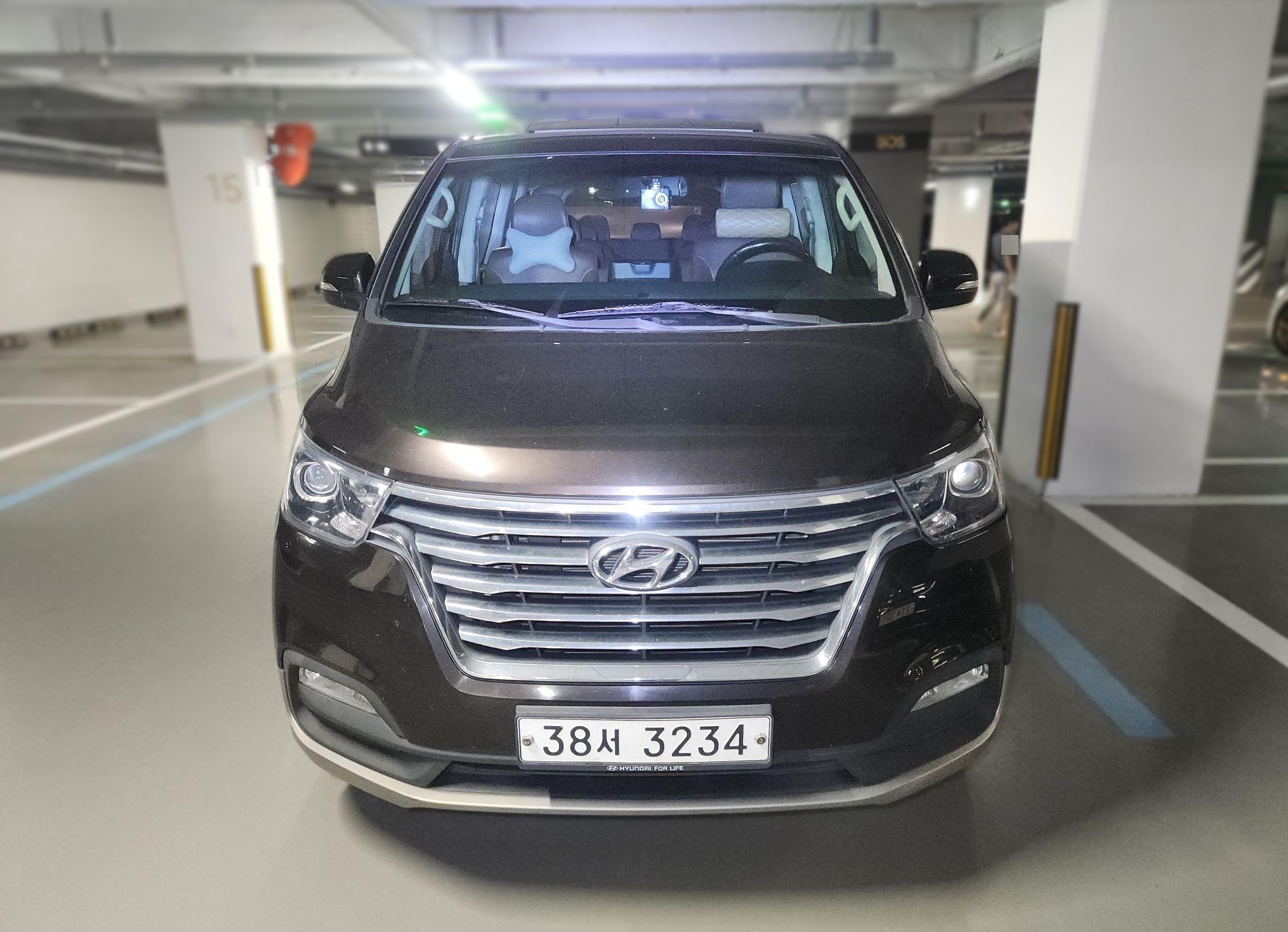 Hyundai The New Grand Starex