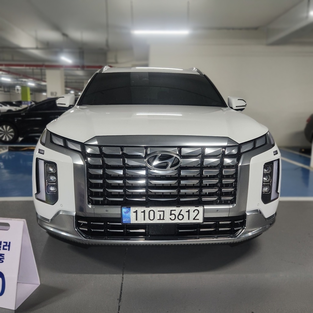 2023 Hyundai Gasoline 3.8 2WD Calligraphy (7 Seater) — photograph 1 of 1