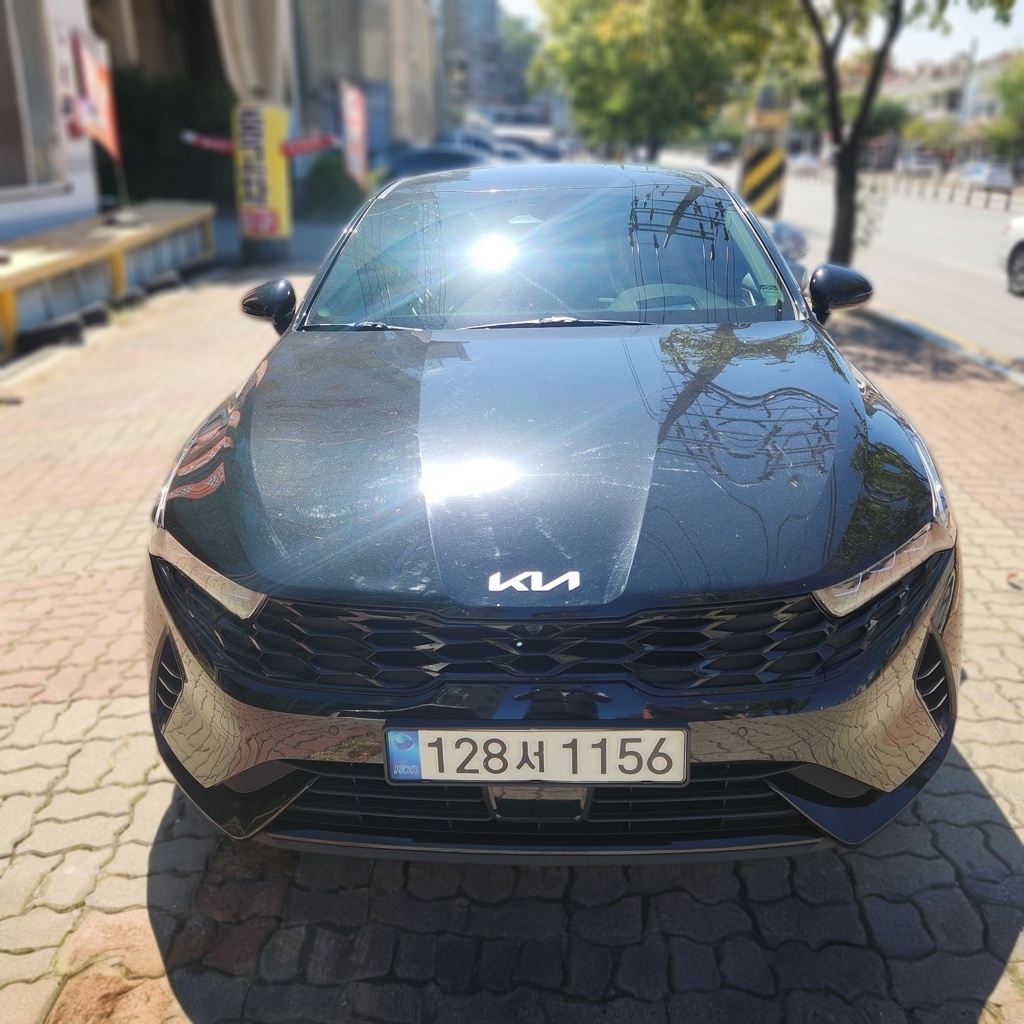 2023 Kia K5 HYBRID 3 Generation Noblesse — photograph 1 of 1