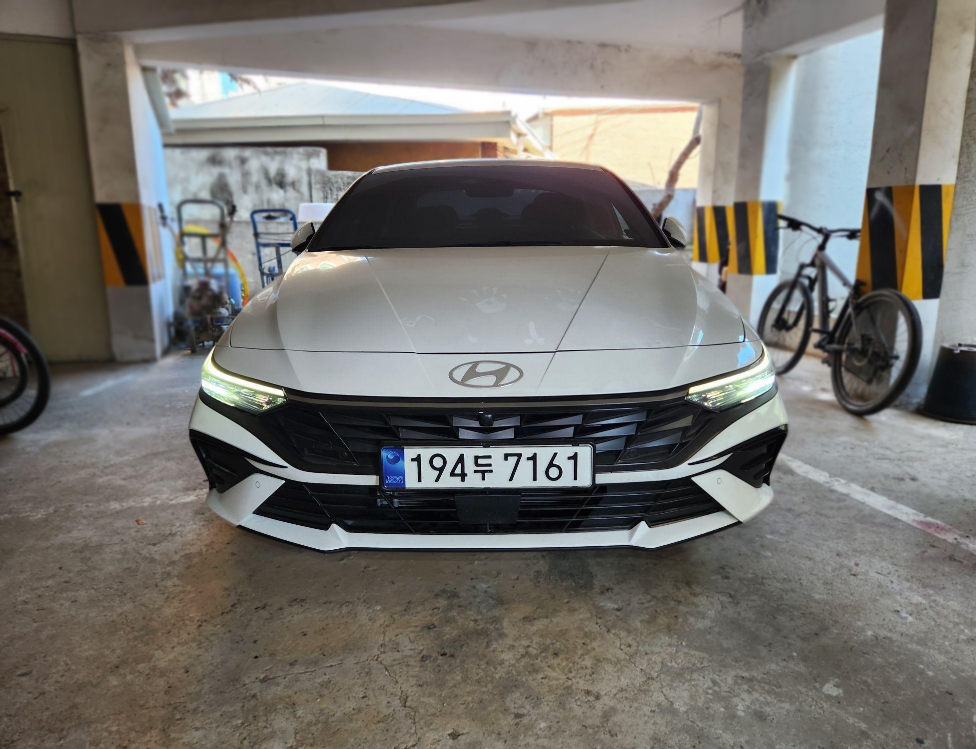 Hyundai The New Avante Hybrid (CN7)