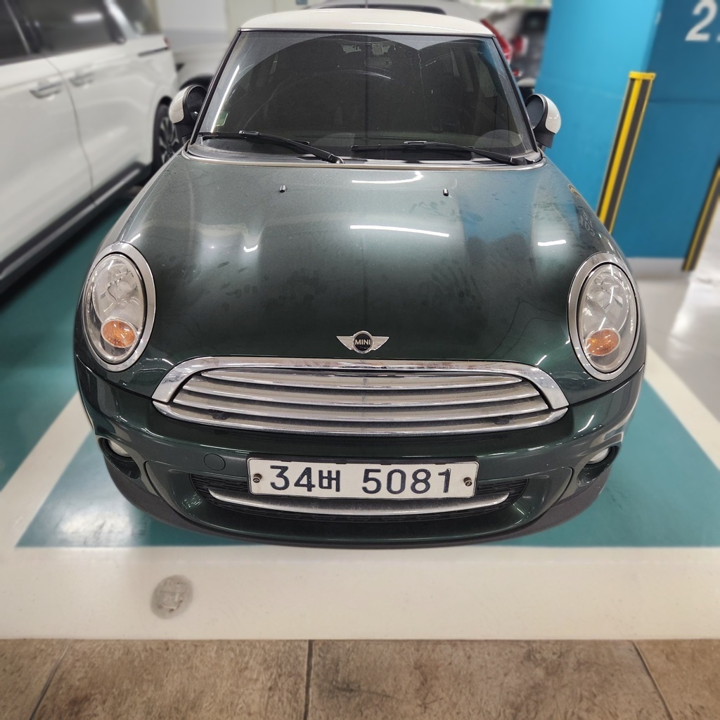 MINI Cooper 2nd Gen (R56)