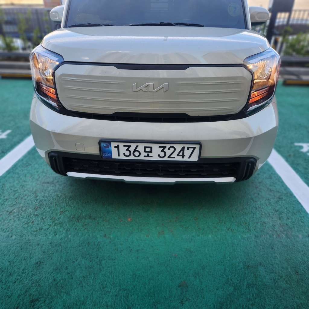 2024 Kia The New Kia RAY Van 2-Seater TRENDY — photograph 1 of 1