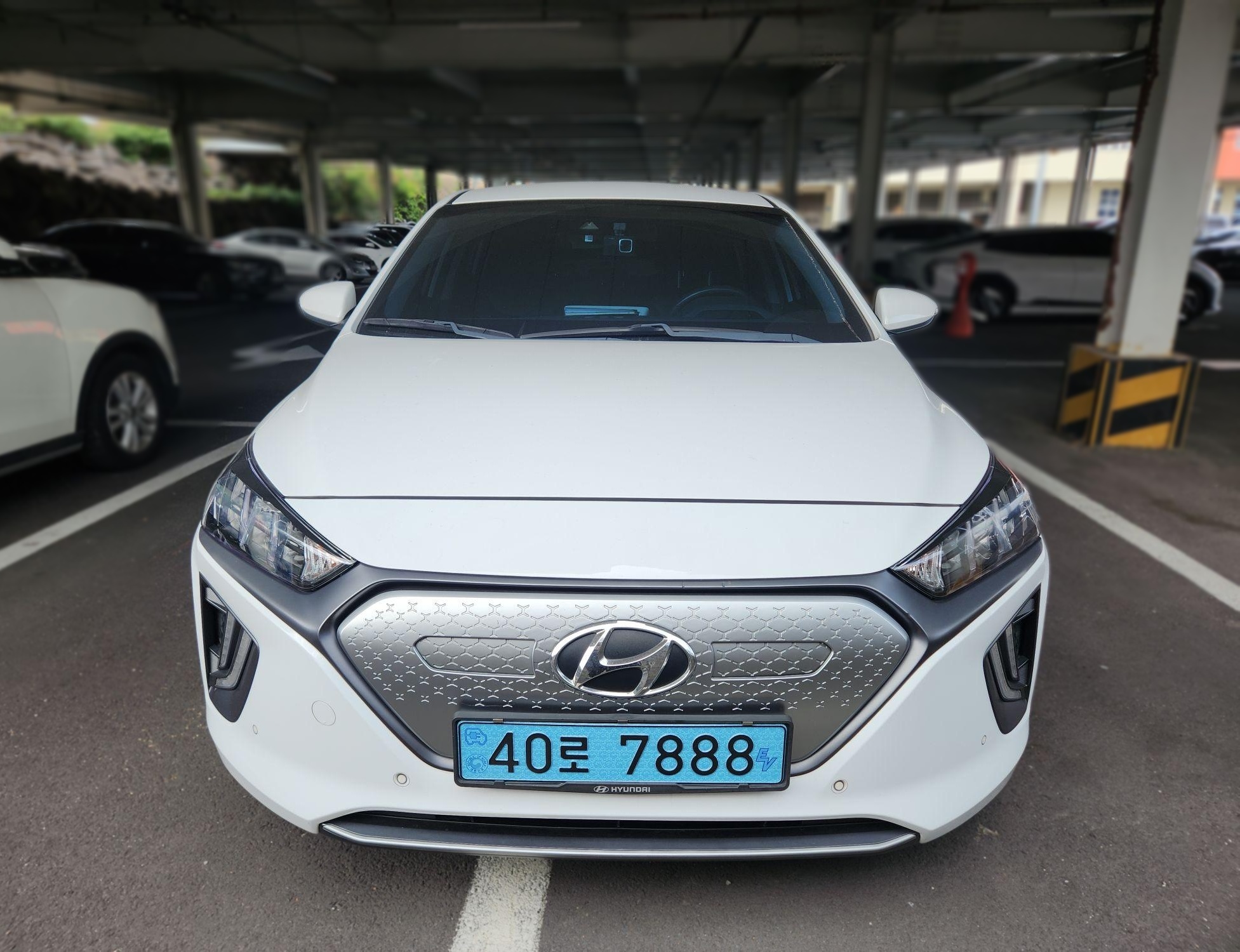 Hyundai The New IONIQ Electric