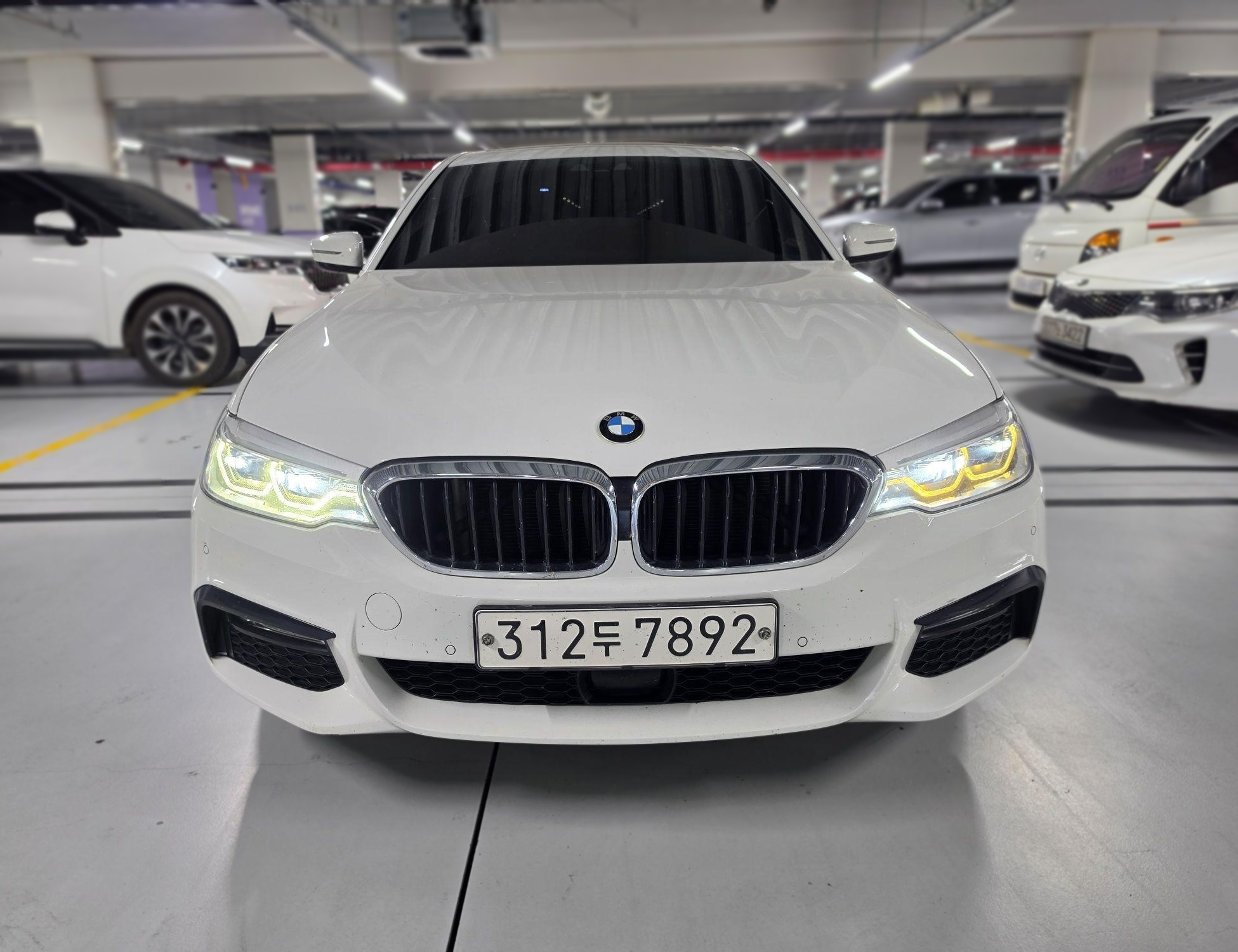 BMW 5 Series (G30)