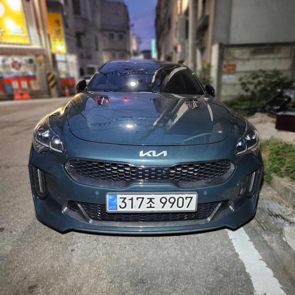 2023 Kia STINGER Meister 2.5 Turbo 2WD MASTERS — photograph 1 of 1