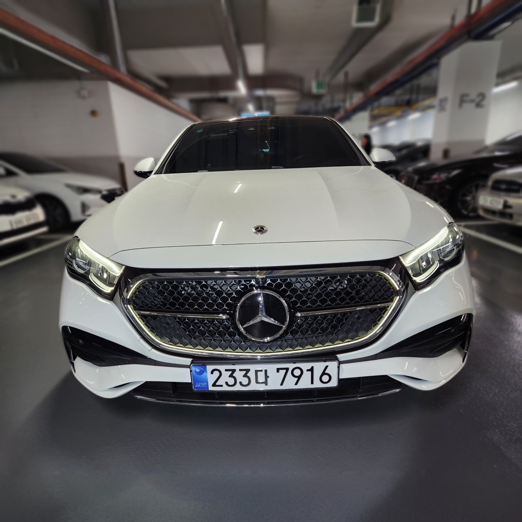 2026 Mercedes-Benz E200 AMG Line — photograph 1 of 1