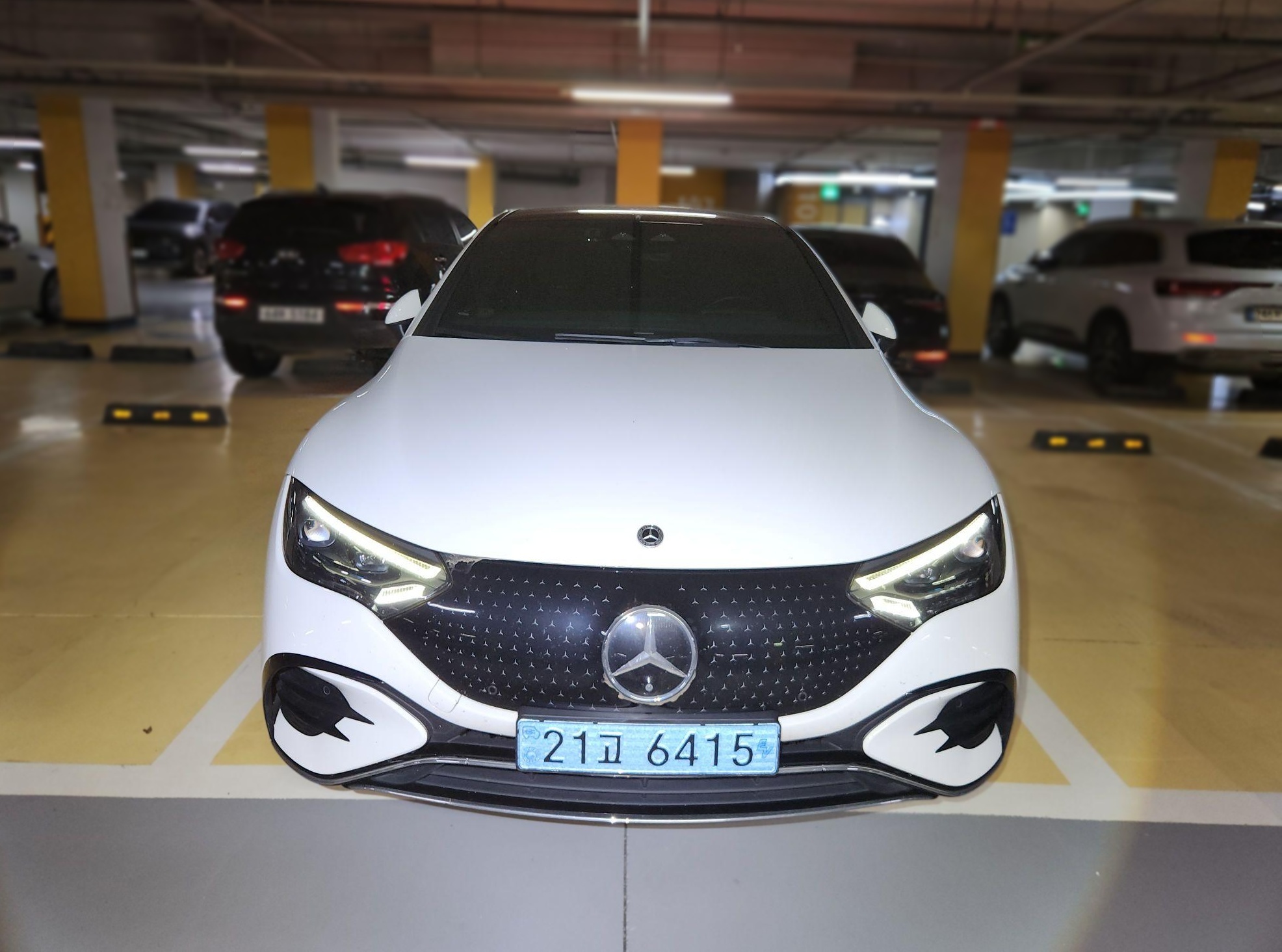 Mercedes-Benz EQE V295
