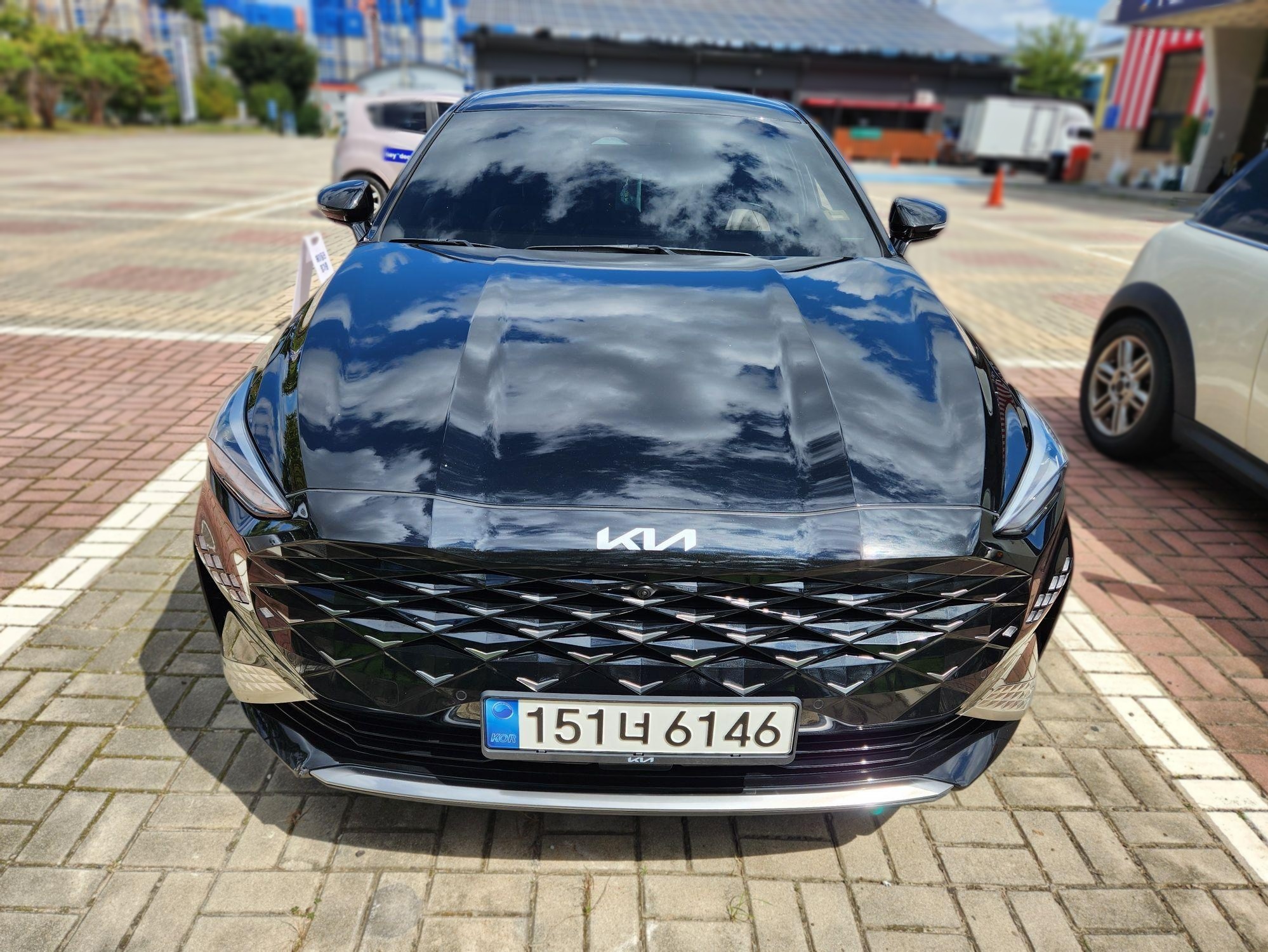 Kia K8