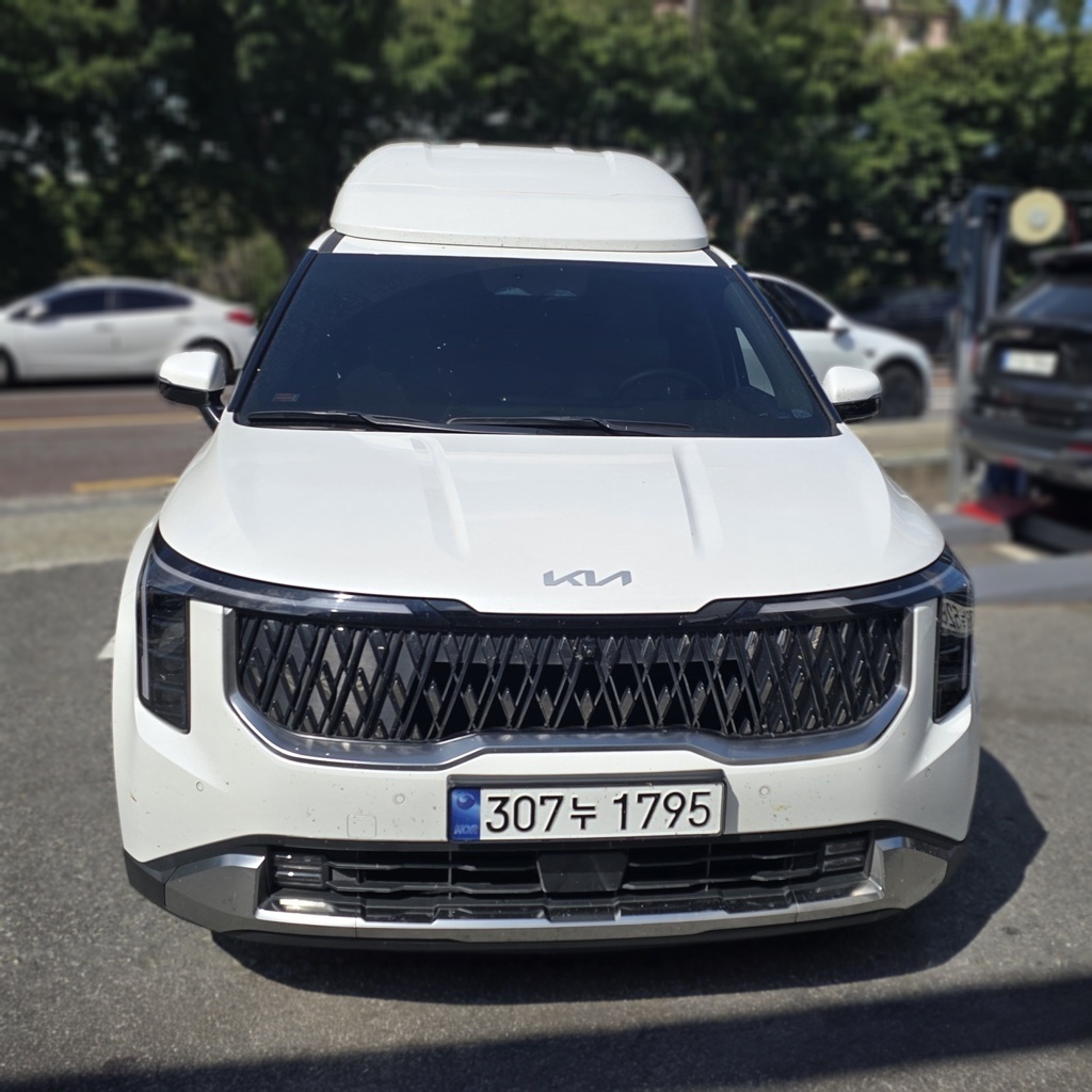 2024 Kia The New CARNIVAL (KA4) 3.5 Gasoline 9-seater High Limousine Signature — photograph 1 of 1