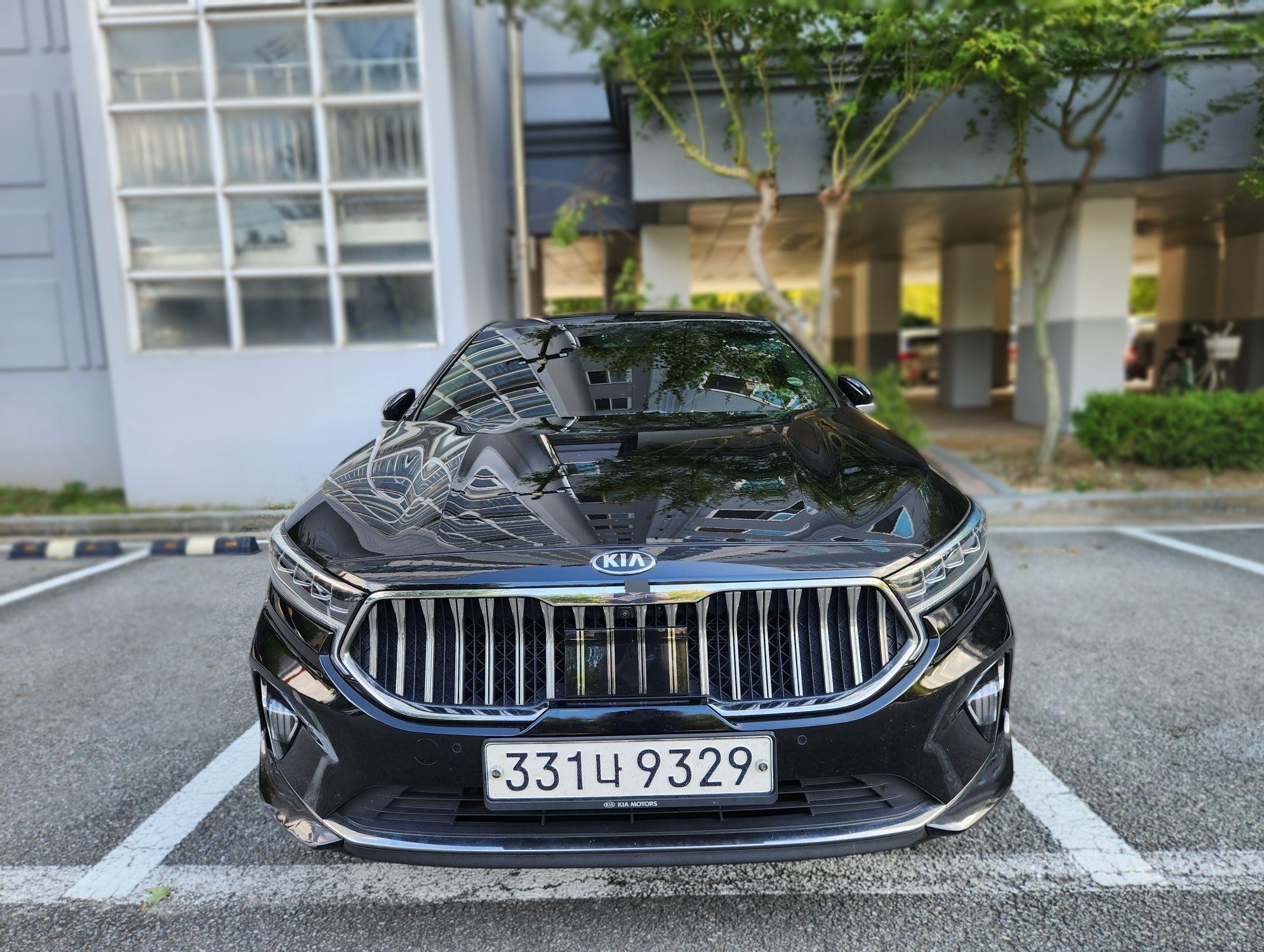 2020 Kia K7 PREMIER Hybrid Noblesse — Korean import available from KcarDeals