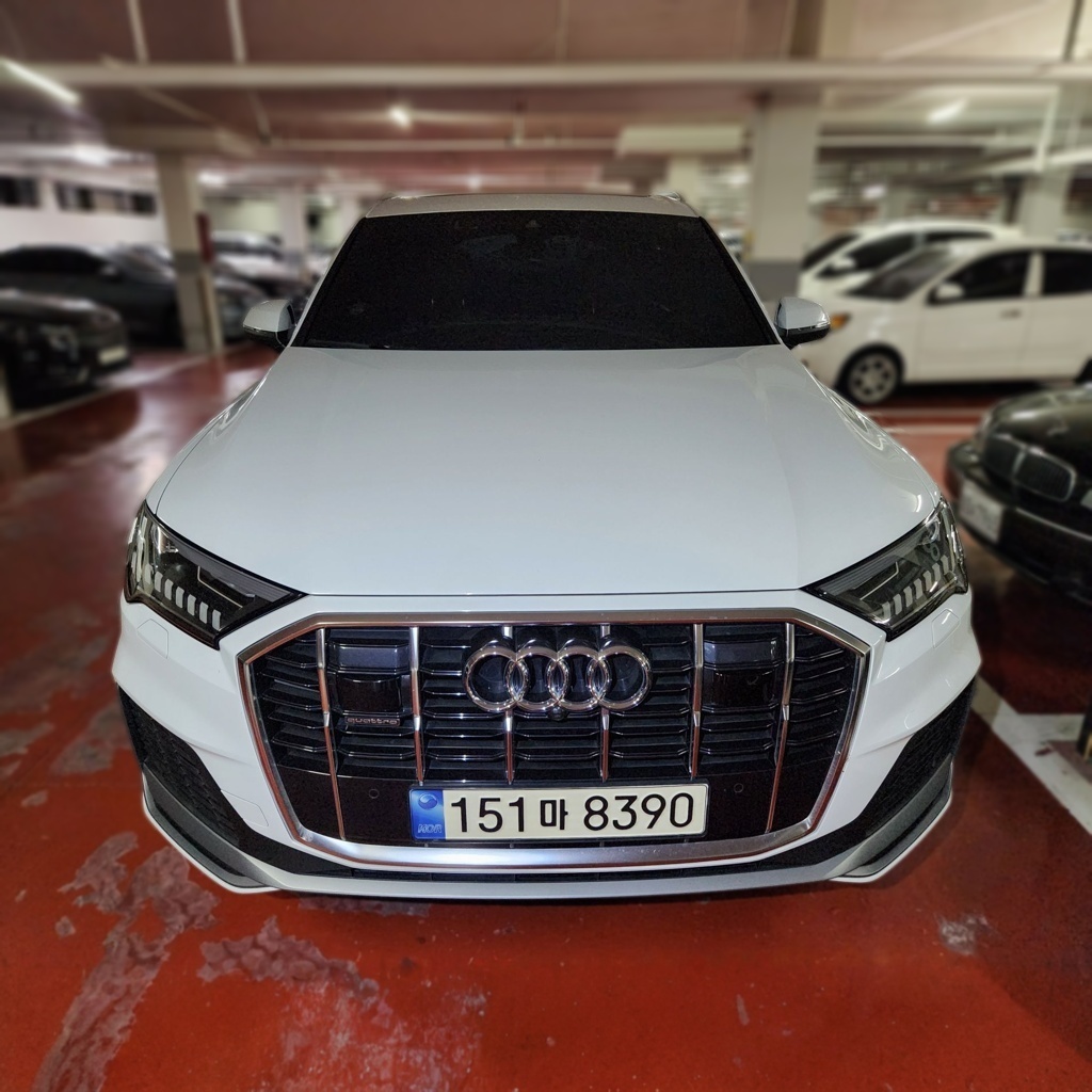 2023 Audi Q7 (4M) 45 TDI QUATTRO Premium — photograph 1 of 1