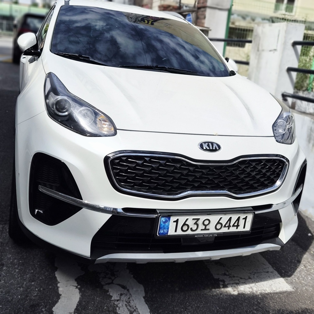 2022 Kia SPORTAGE THE BOLD GASOLINE 2.0 2WD Prestige — photograph 1 of 1