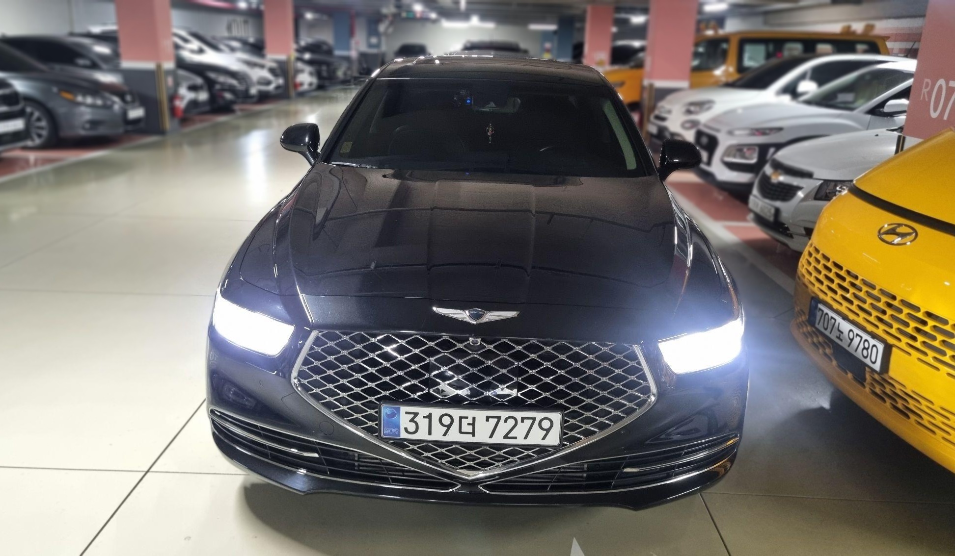 2021 Genesis G90 3.3 T AWD Prestige