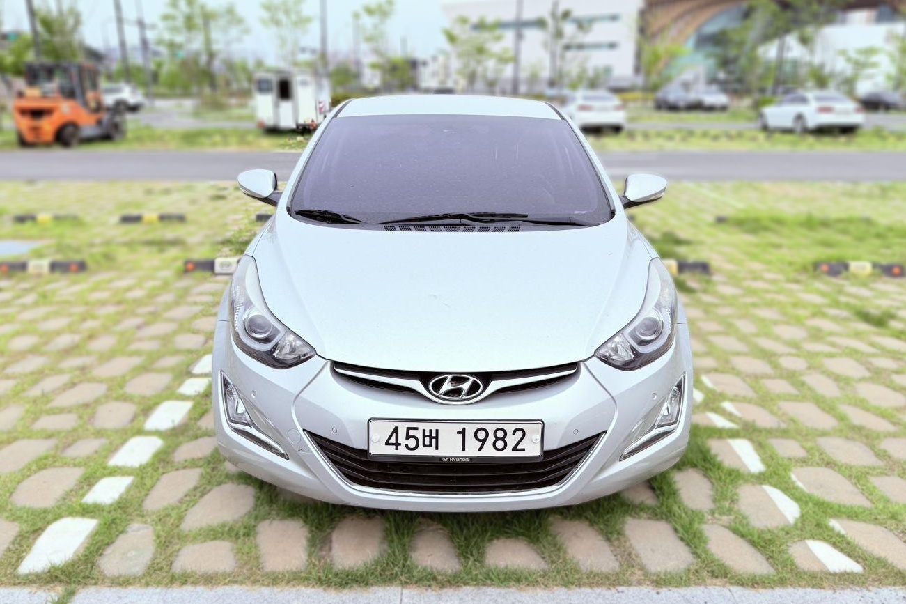 Hyundai The New Avante