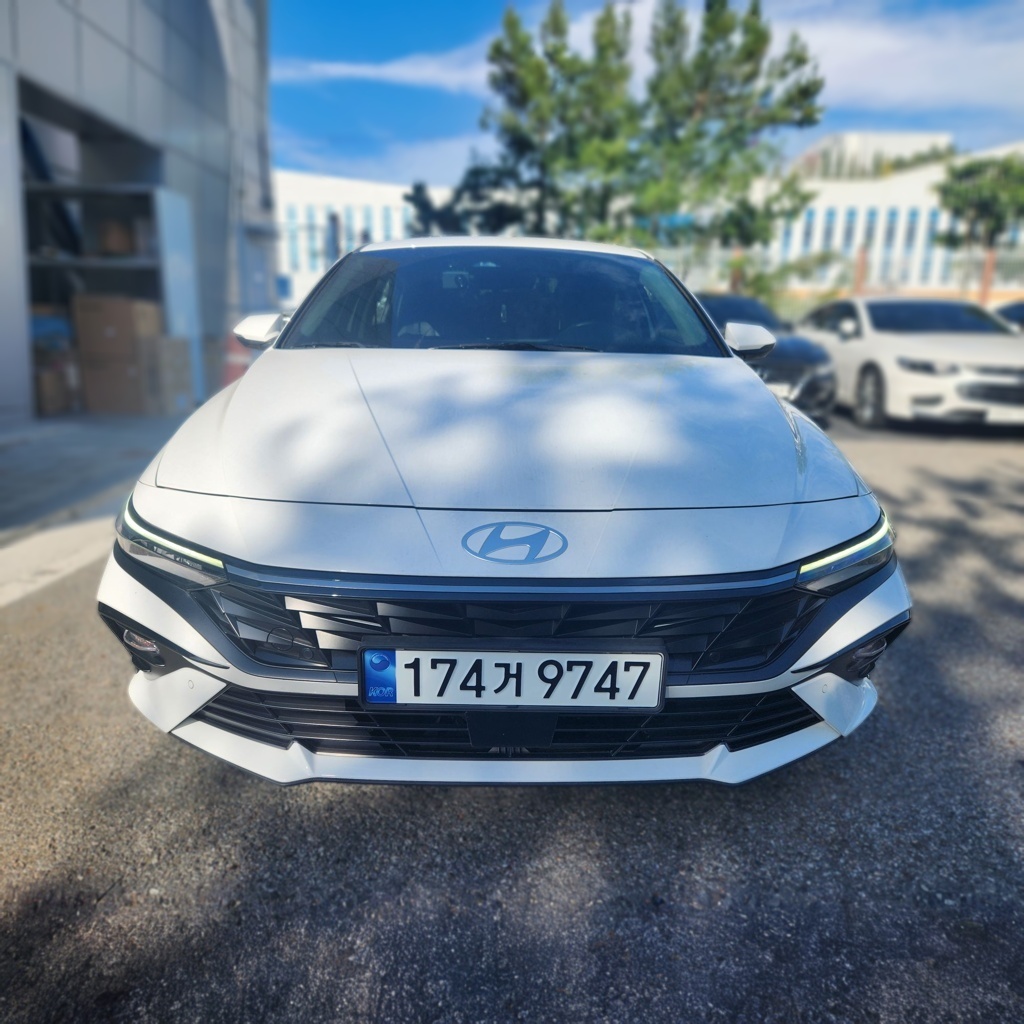 2024 Hyundai The New AVANTE (CN7) 1.6 Modern — photograph 1 of 1
