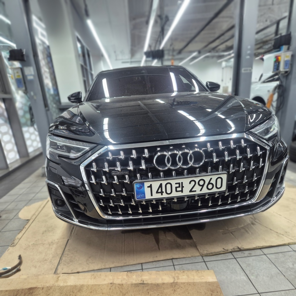 2023 Audi A8 (D5) 60 TFSI Quattro LWB — photograph 1 of 1