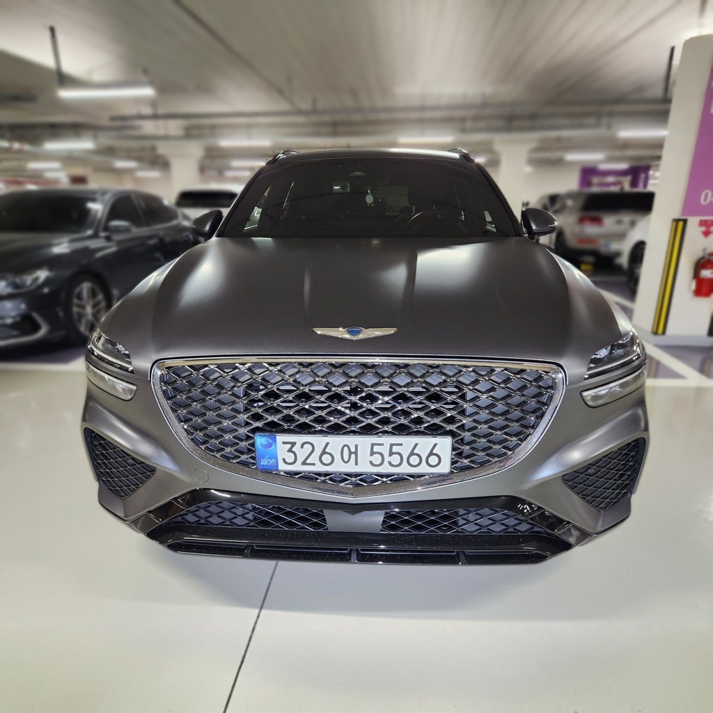 2022 Genesis GV70 2.5T GASOLINE 2WD — photograph 1 of 1