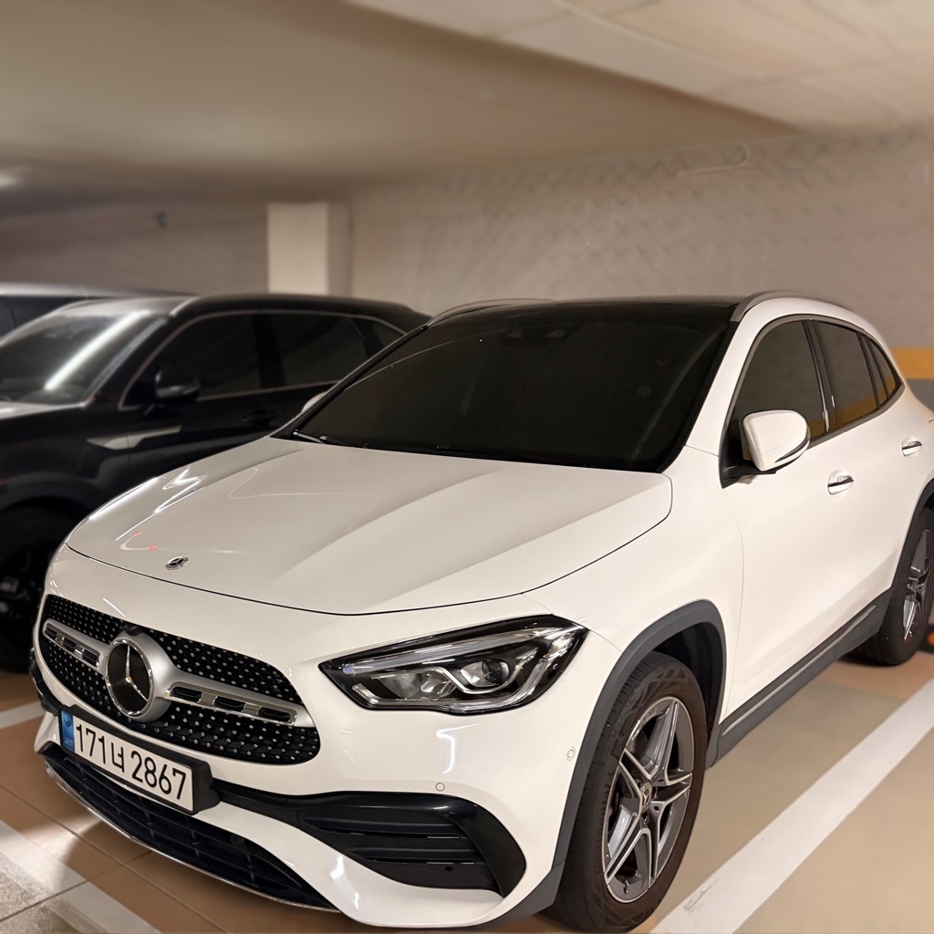 2022 Mercedes-Benz GLA250 4MATIC — photograph 1 of 1