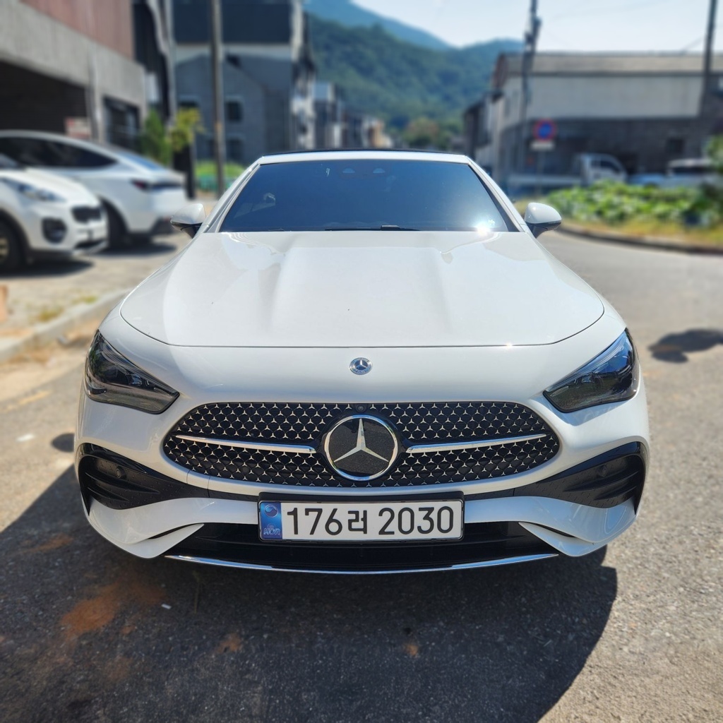 2026 Mercedes-Benz CLE 200 Cabriolet — photograph 1 of 1